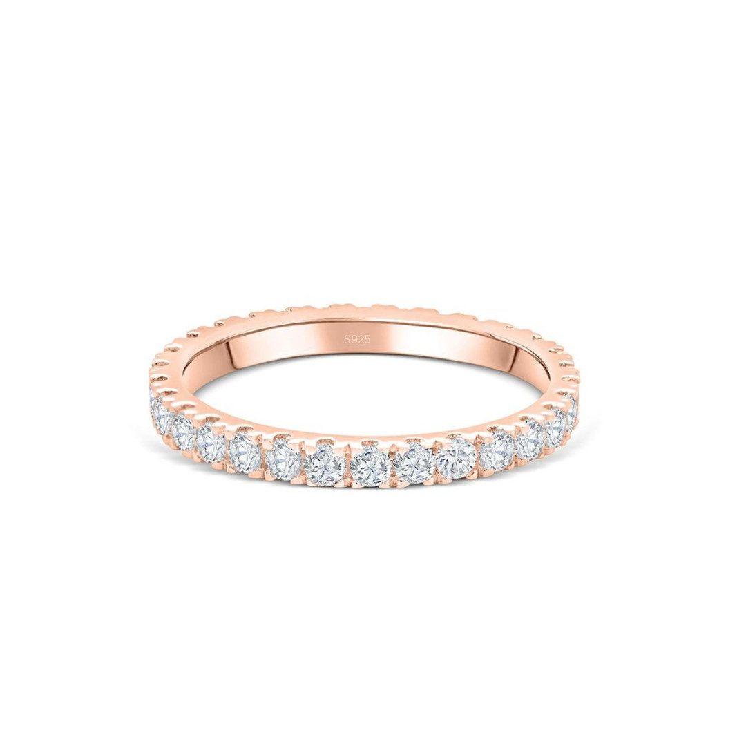 Lisandra Scott Silberring Eternity Ring Treasure 925 Sterling Silber mit Zirkonia Steinen Breit, Für starke Gefühle & stilvolle Hände – breiter Silberring mit Glanz