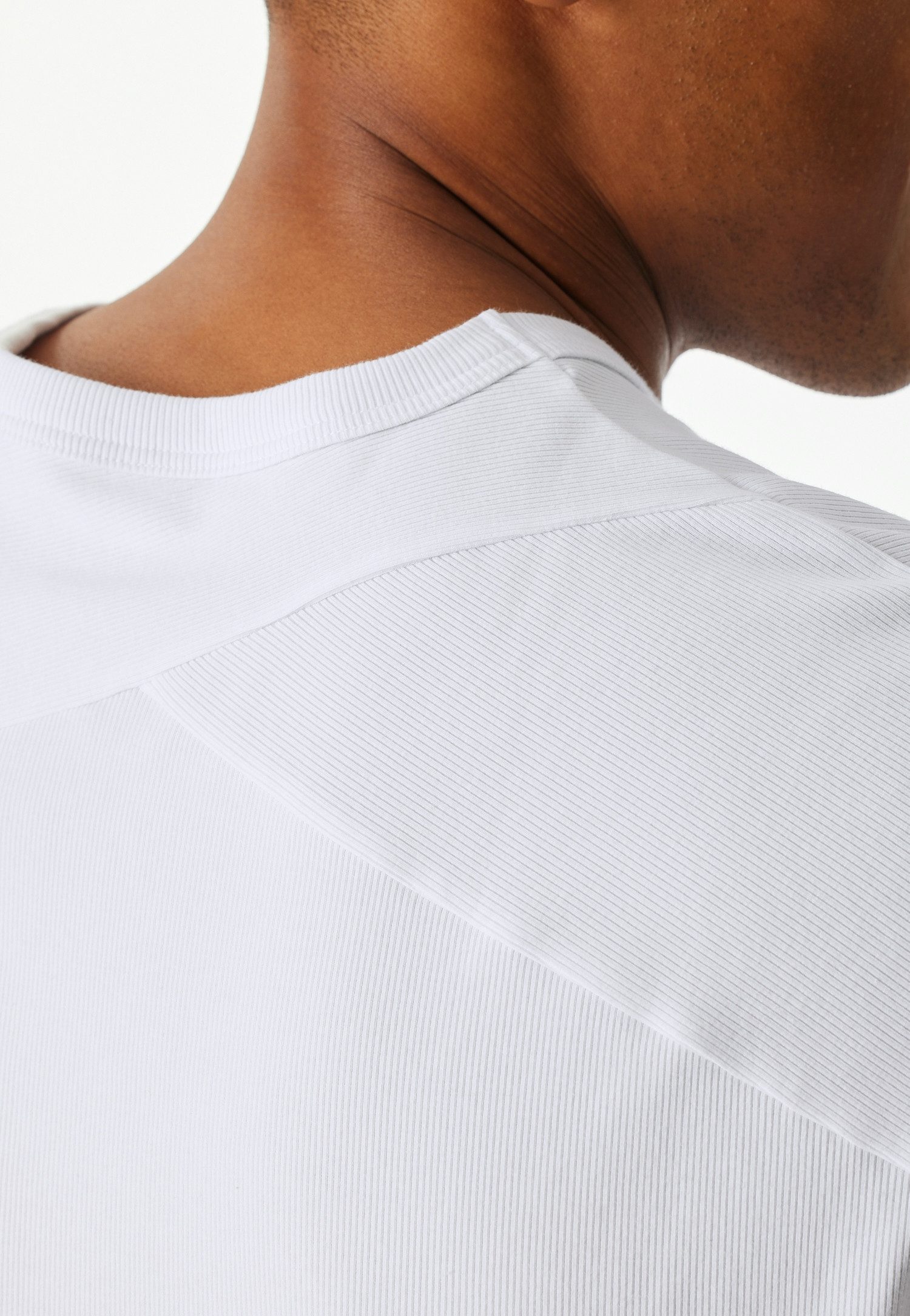 Schiesser T-Shirt Schiesser 150 Years weite Armauschnitte, kastige Schnittform