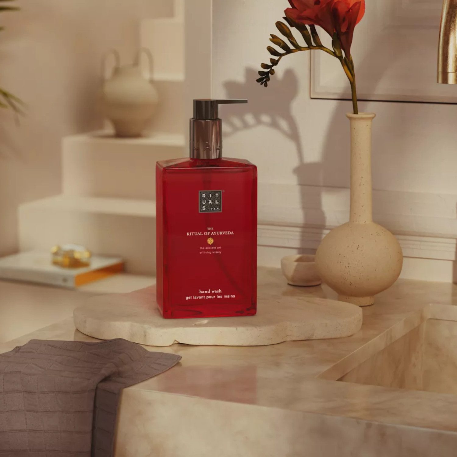 Rituals Flüssigseife RITUALS The Ritual of Ayurveda Hand Wash 300 ml, 1-tlg., Flüssige Handseife mit Rosenduft in Glasflasche