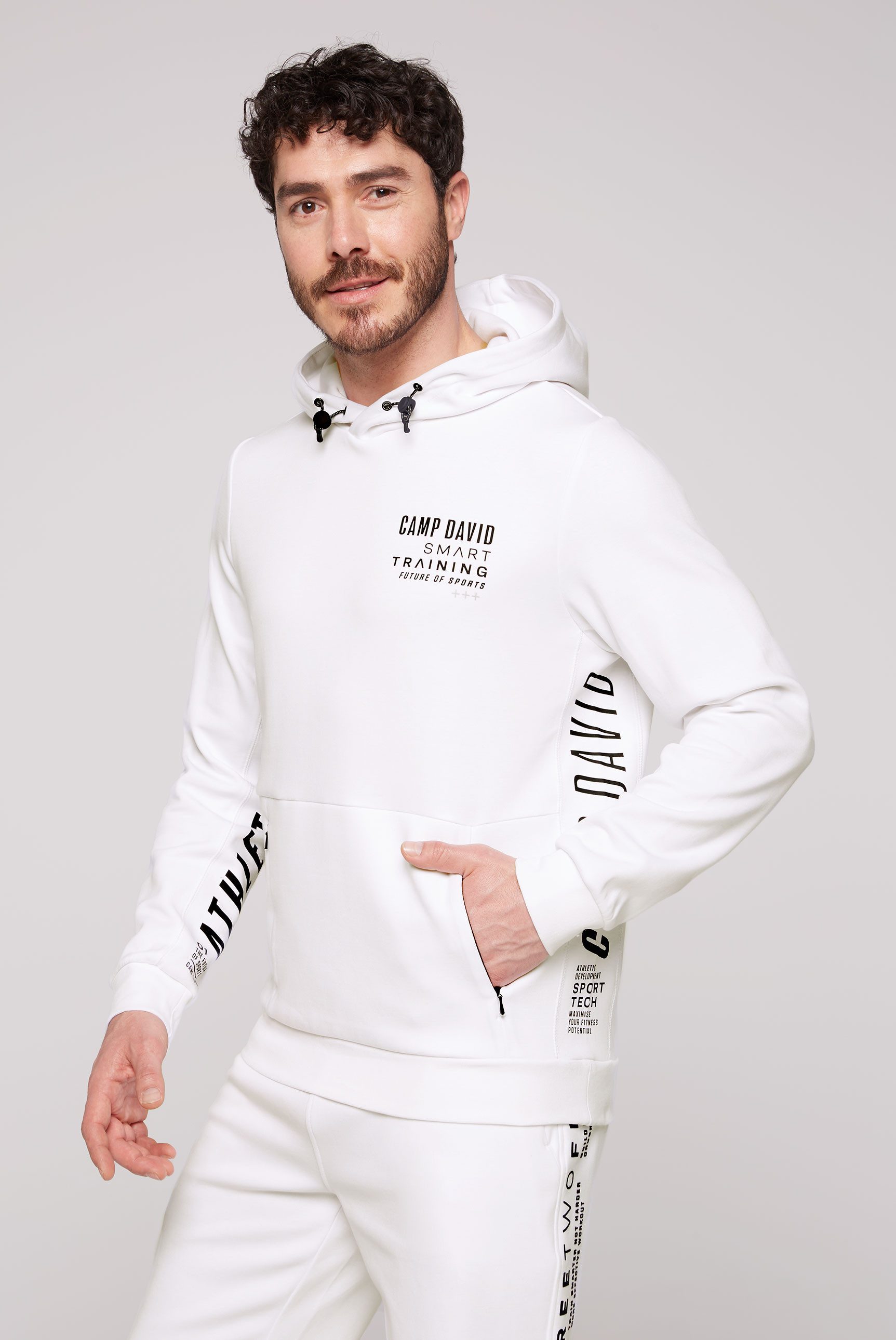 CAMP DAVID Kapuzensweatshirt mit kontrastreichen Prints günstig online kaufen
