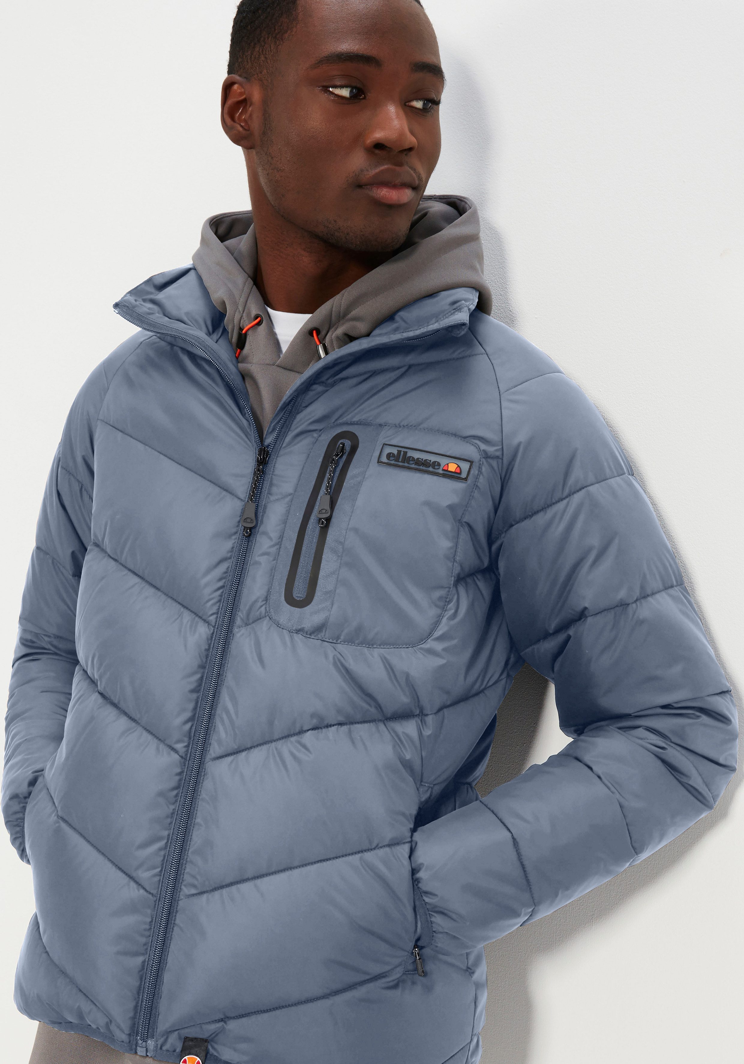 Ellesse Outdoorjacke LALIZO JACKET mit Stehkragen und Rundhalsausschnitt, schnell trocknend
