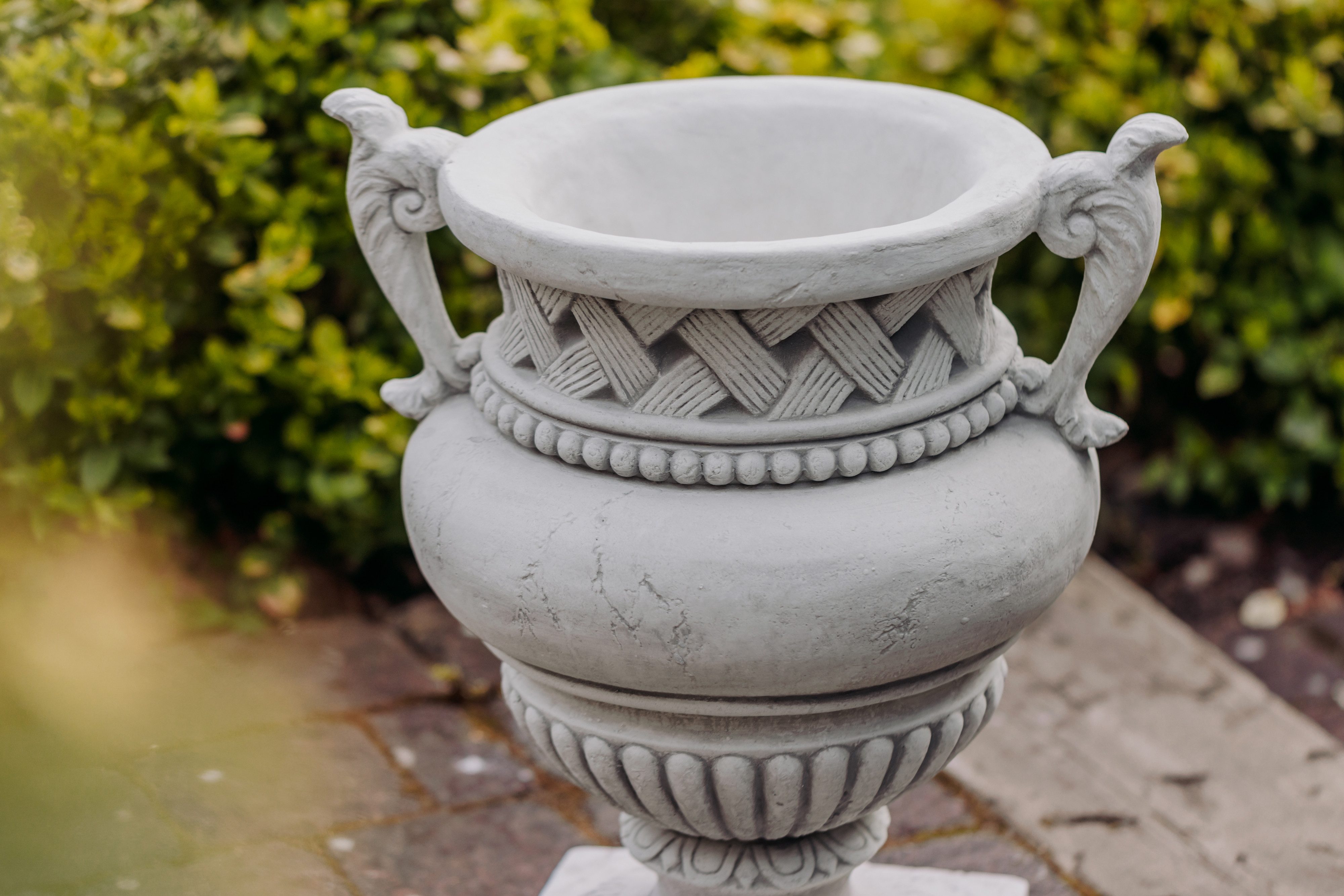 gartendekoparadies.de Pflanzkübel Blumentopf Pflanzgefäß Steinguss 53 cm 43 kg, Frostsicher