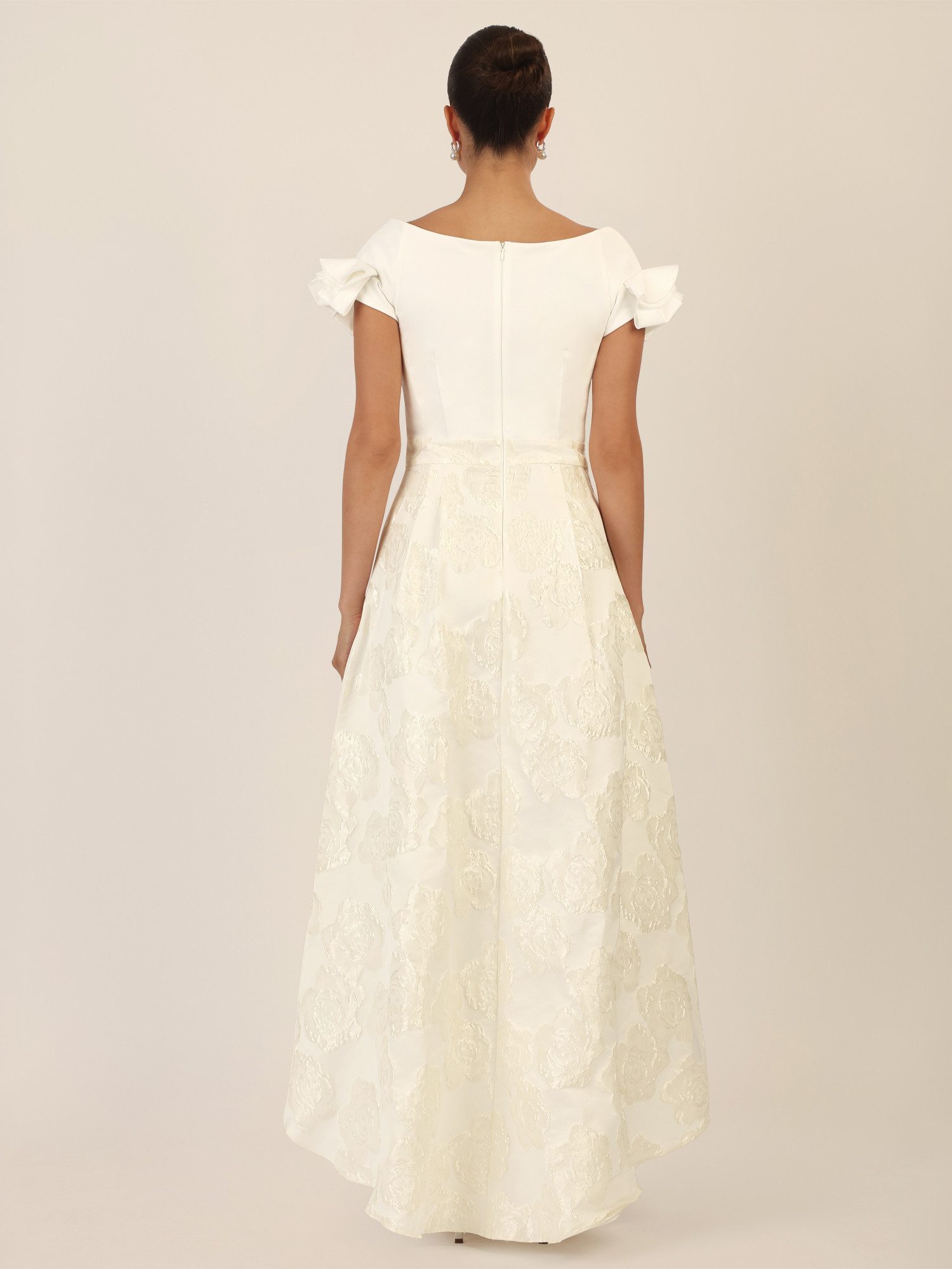 Apart Abendkleid mit floraler Jacquard-Struktur