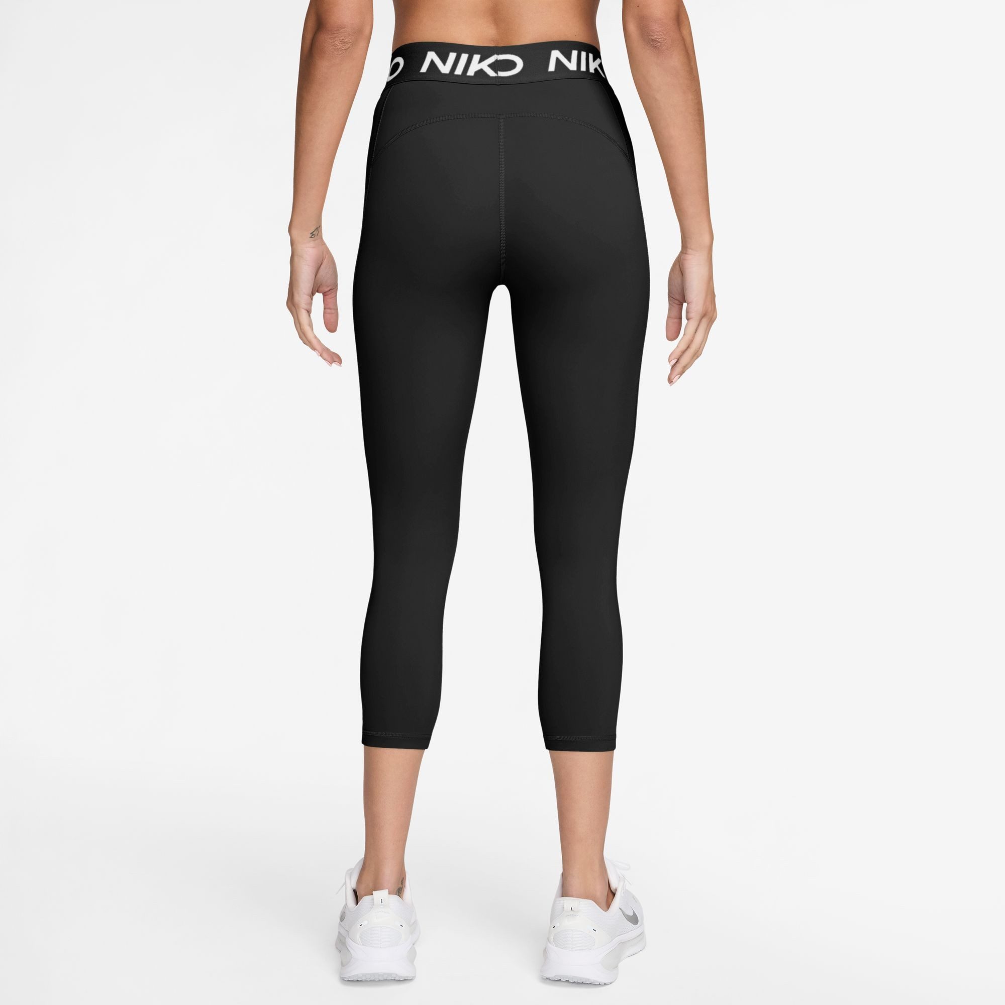 Nike Trainingstights W NP DF 365 MR TIGHT USM schnell trocknendes Material, atmungsaktiv, Nike Pro