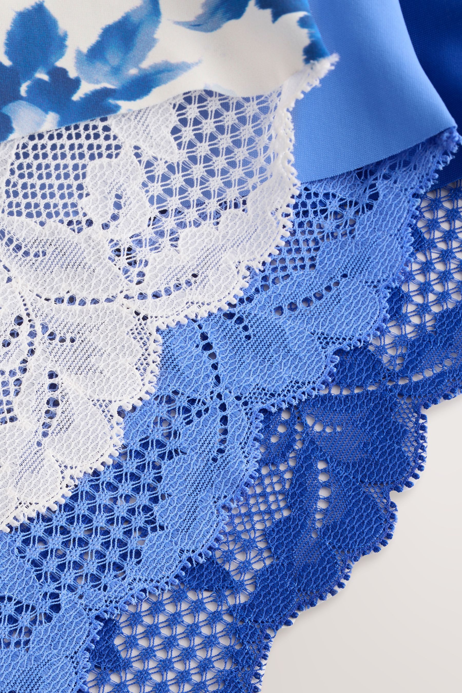 Next Brasilslip 3 Stk. Nahtlose Slips mit Rückenspitze, Brazilian (3-St)