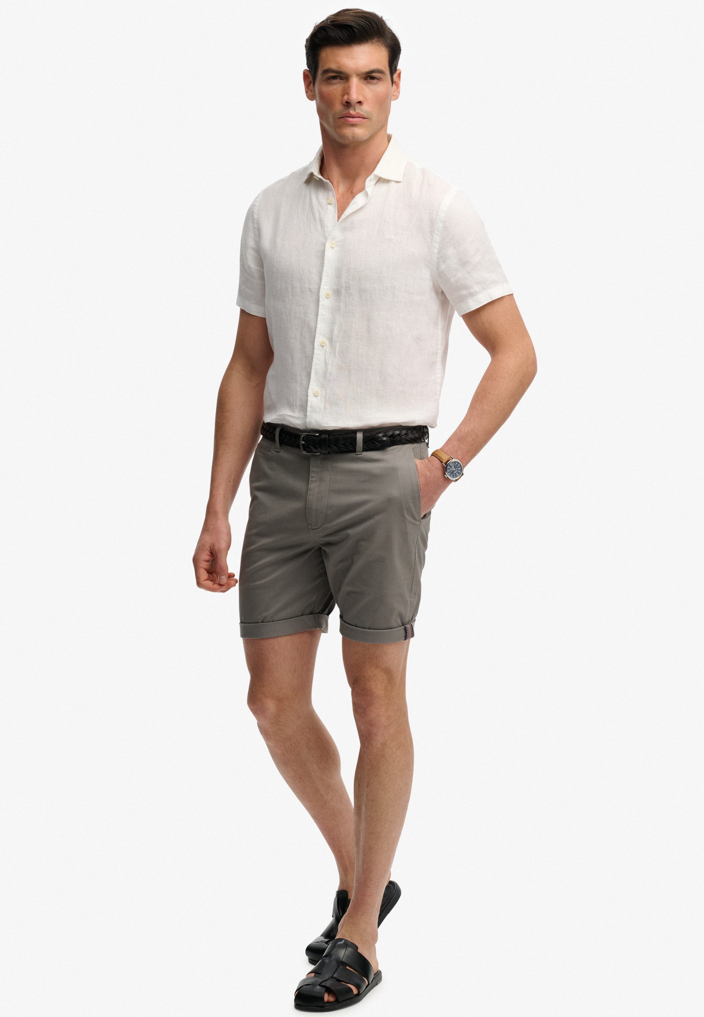 Superdry Chinoshorts PREMIUM REGULAR CHINO SHORT aus Baumwollmischung mit Elasthan, Relaxed Fit, unifarben, knielang