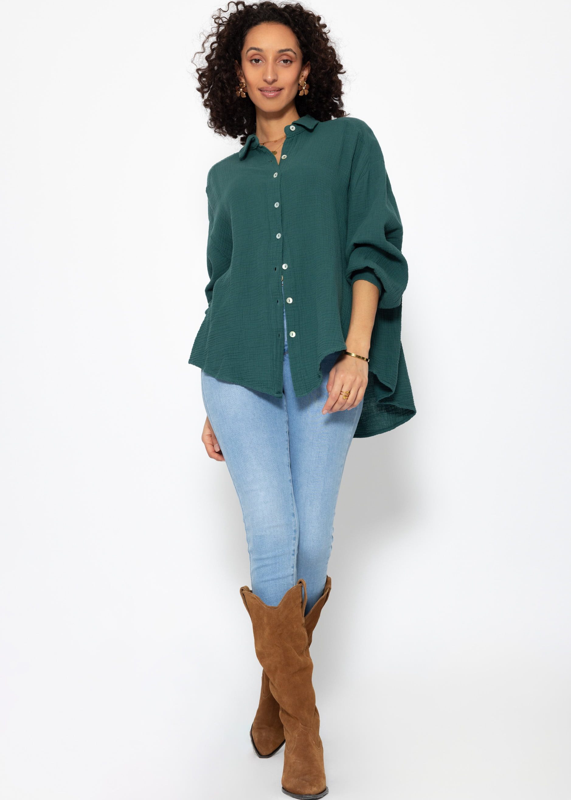 SASSYCLASSY Longbluse Oversize Musselin Bluse Damen kurz Langarm Elegant Hemdbluse lang aus Baumwolle mit V-Ausschnitt, One Size (Gr. 36-48)