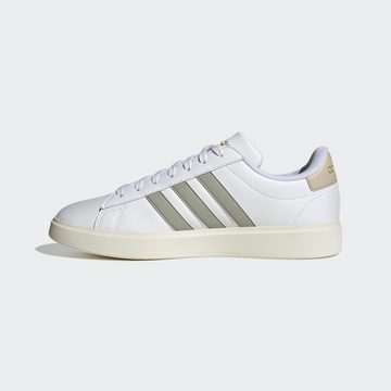 adidas Sportswear GRAND COURT CLOUDFOAM COMFORT Sneaker Design auf den Spuren des adidas Superstar