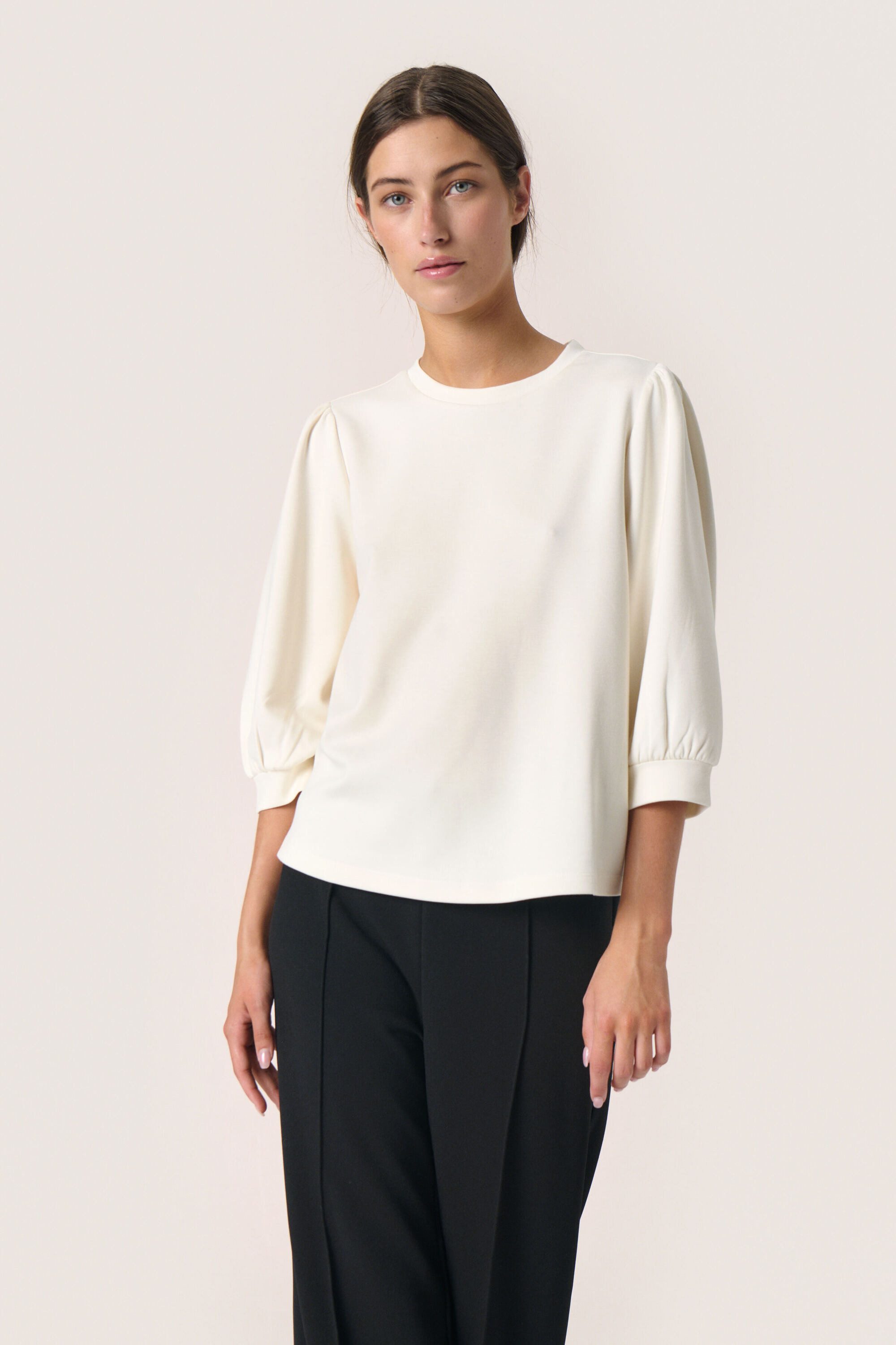 SOAKED IN LUXURY T-Shirt T-shirt SLIeste