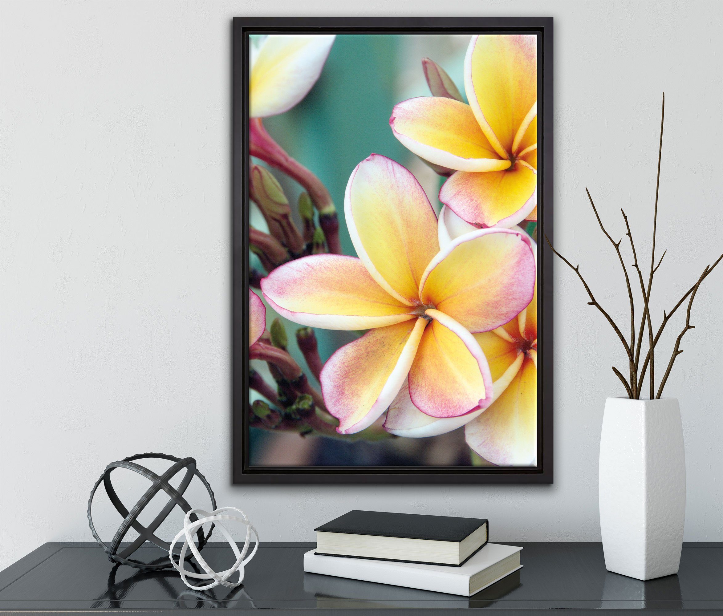 Leinwandbild Monoi Hawaii, Schattenfugen-Bilderrahmen Leinwandbild auf bespannt, Wanddekoration inkl. (1 Pixxprint fertig einem gefasst, St), Blüten in Zackenaufhänger