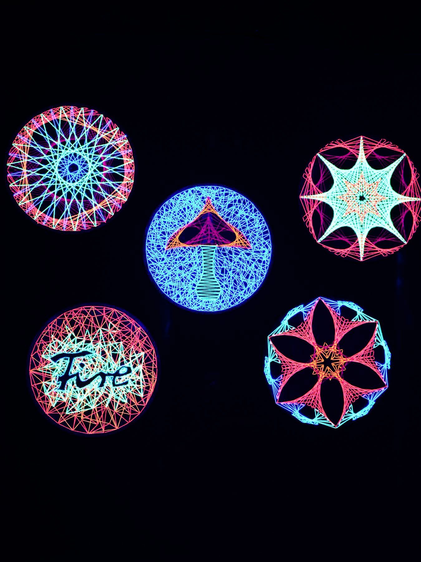 Fadendeko StringArt "Fluo 2D UV-aktiv, PSYWORK 40cm, Kreis unter leuchtet Mushroom", Schwarzlicht Schwarzlicht Dekoobjekt