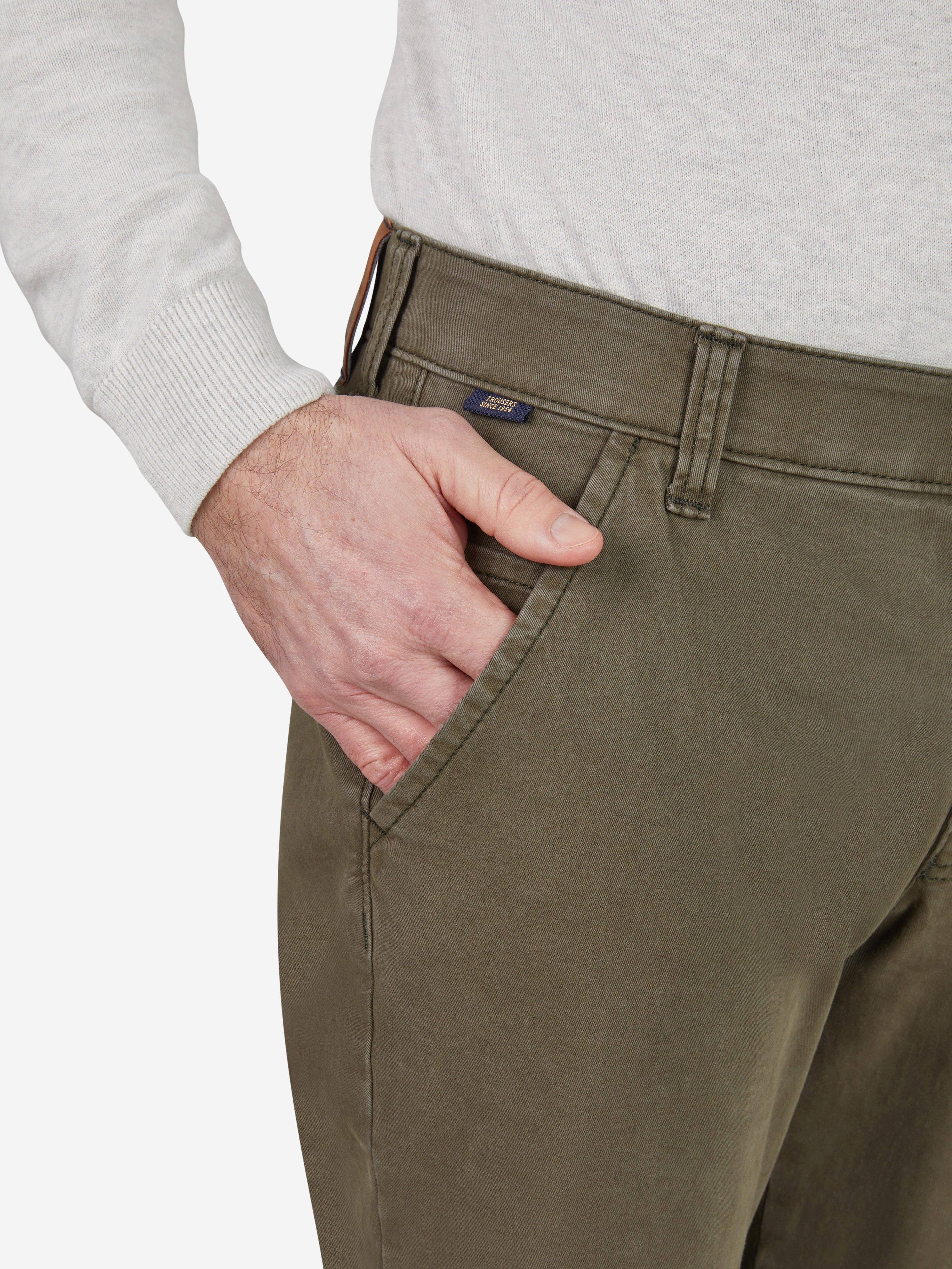 Club of Comfort Chinohose Chino/Flat Front Hose GARVEY 8070 - grün - Herrenhose - 26 ["True Colour steht für hohe Farbbrillanz und dauerhafte
