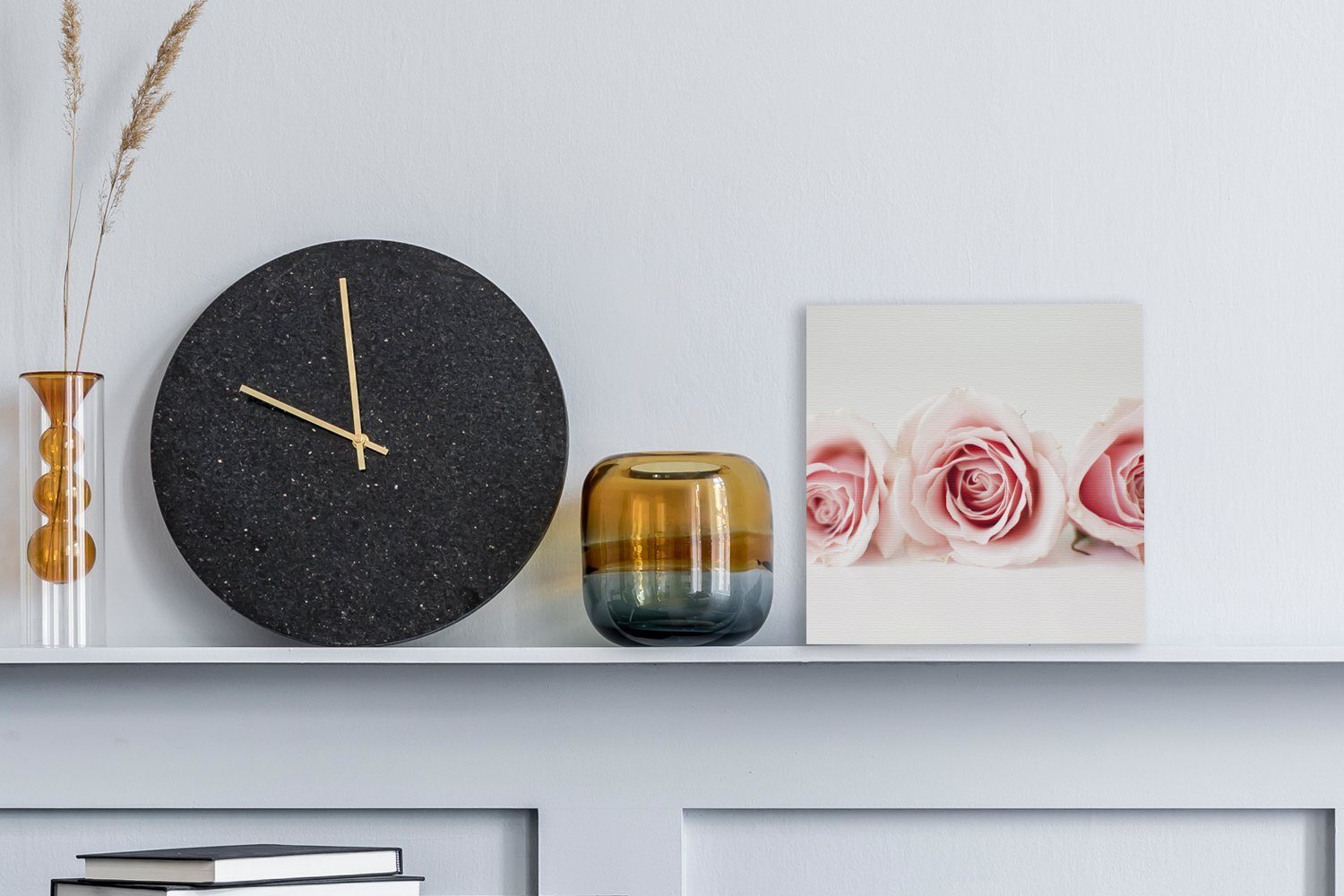 OneMillionCanvasses® Leinwandbild Studioaufnahme von drei rosa günstig online kaufen