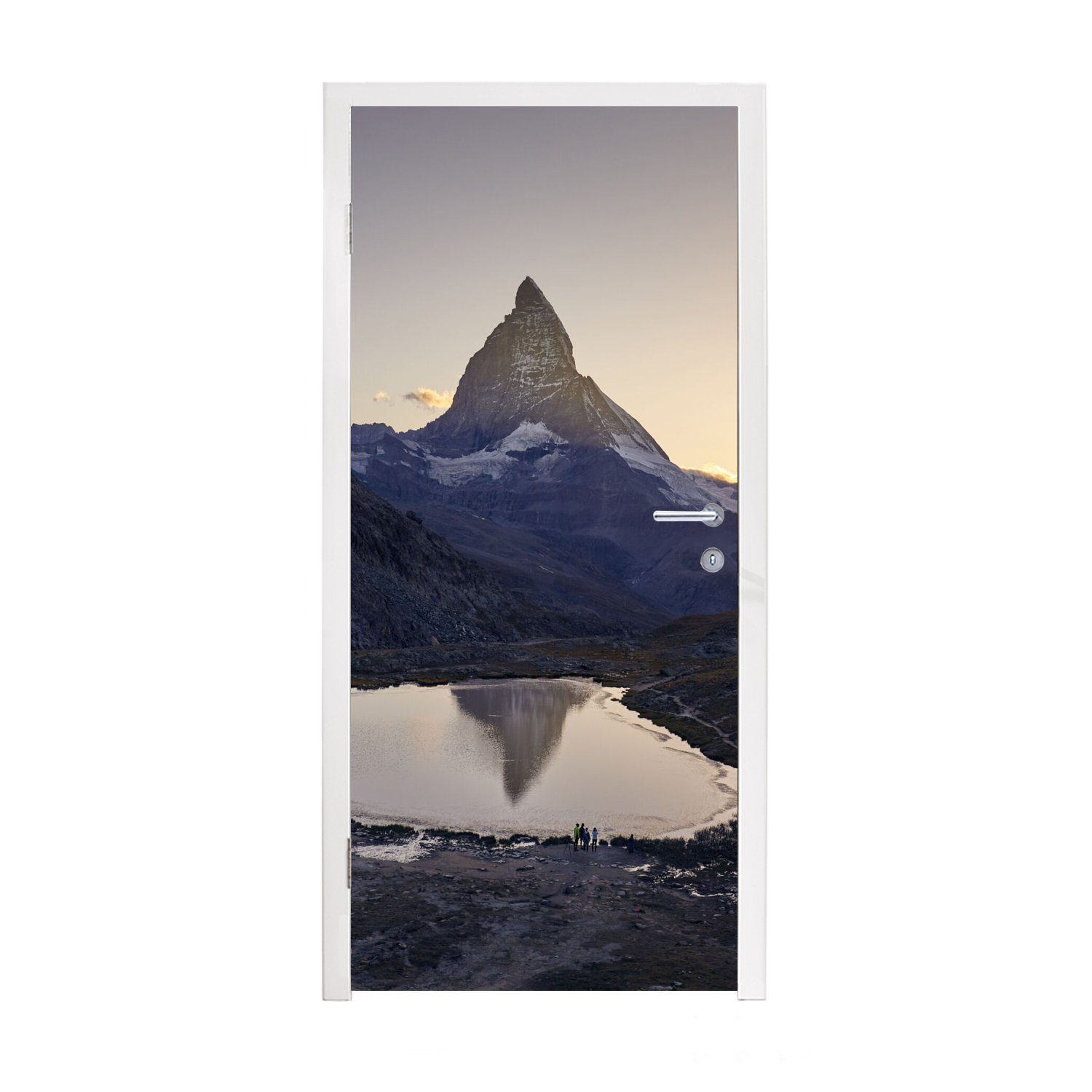 MuchoWow Türtapete Das Matterhorn und der Riffelsee bei Sonnenaufgang in der Schweiz, Matt, bedruckt, (1 St), Fototapete für Tür, Türaufkleber, 75x205 cm | Türtapeten