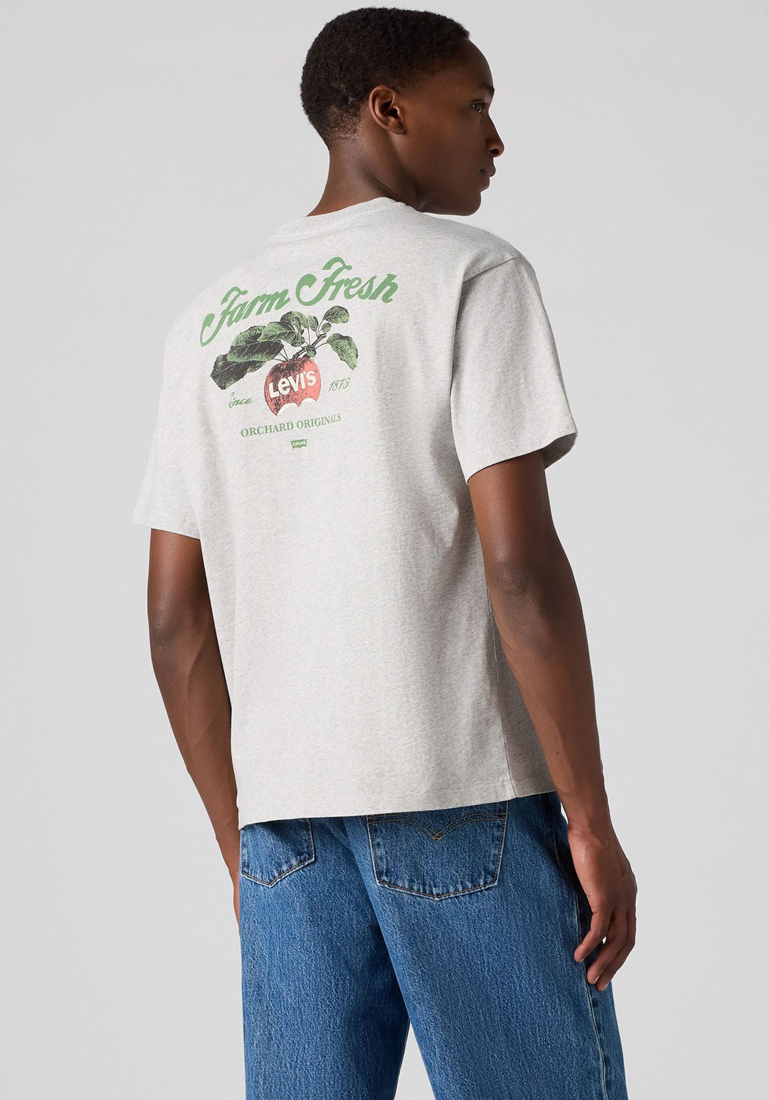 Levi's® T-Shirt SEVINTAGE mit Logo-Aufnäher auf der Brust