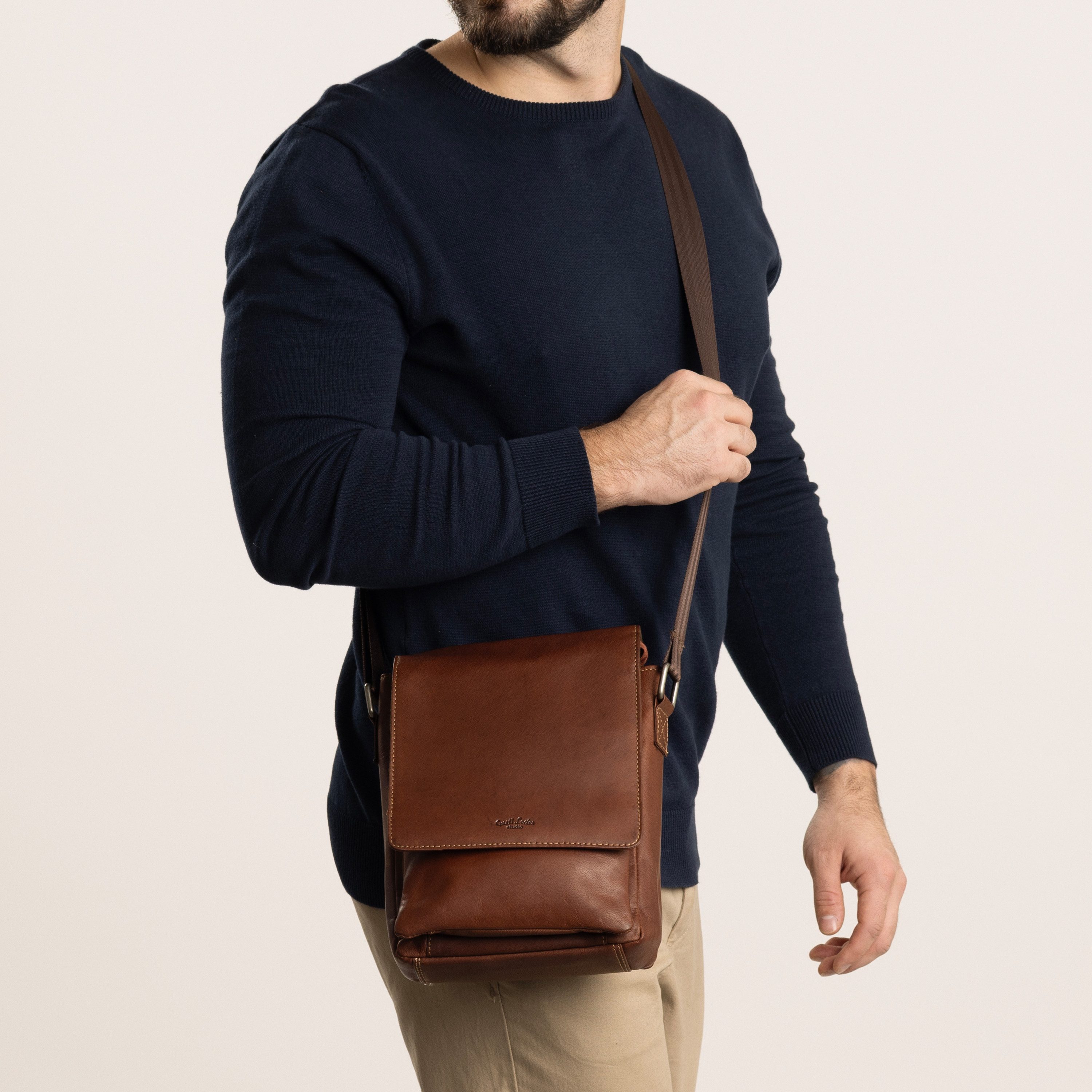 Gusti Leder Umhängetasche Gusti Leder Umhängetasche Colby (1-tlg)