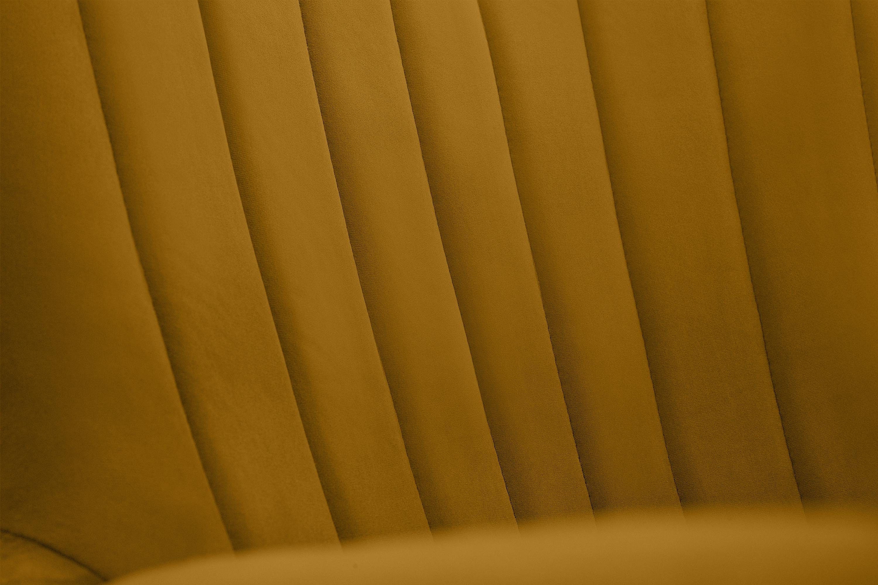 Konsimo Ohrensessel GADI, Velourstoff, PUR-Schaum lackierte Schwarz gelb im Holzbeine gelb | Sitz