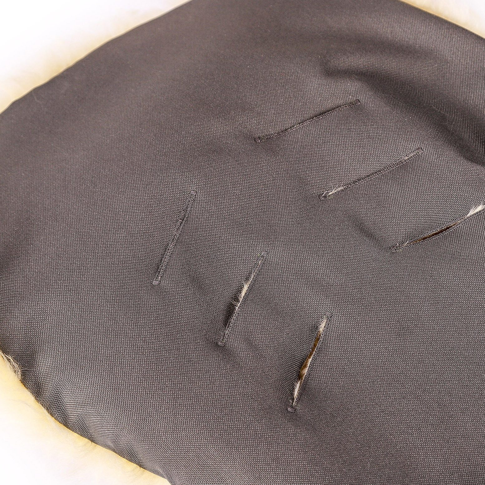 Hofbrucker seit 1948 Fußsack Lammfell Fußsack Maxi für Babyschale, Baby Winter Fußsack mit echtem Lammfell wind- und wasserabweisend