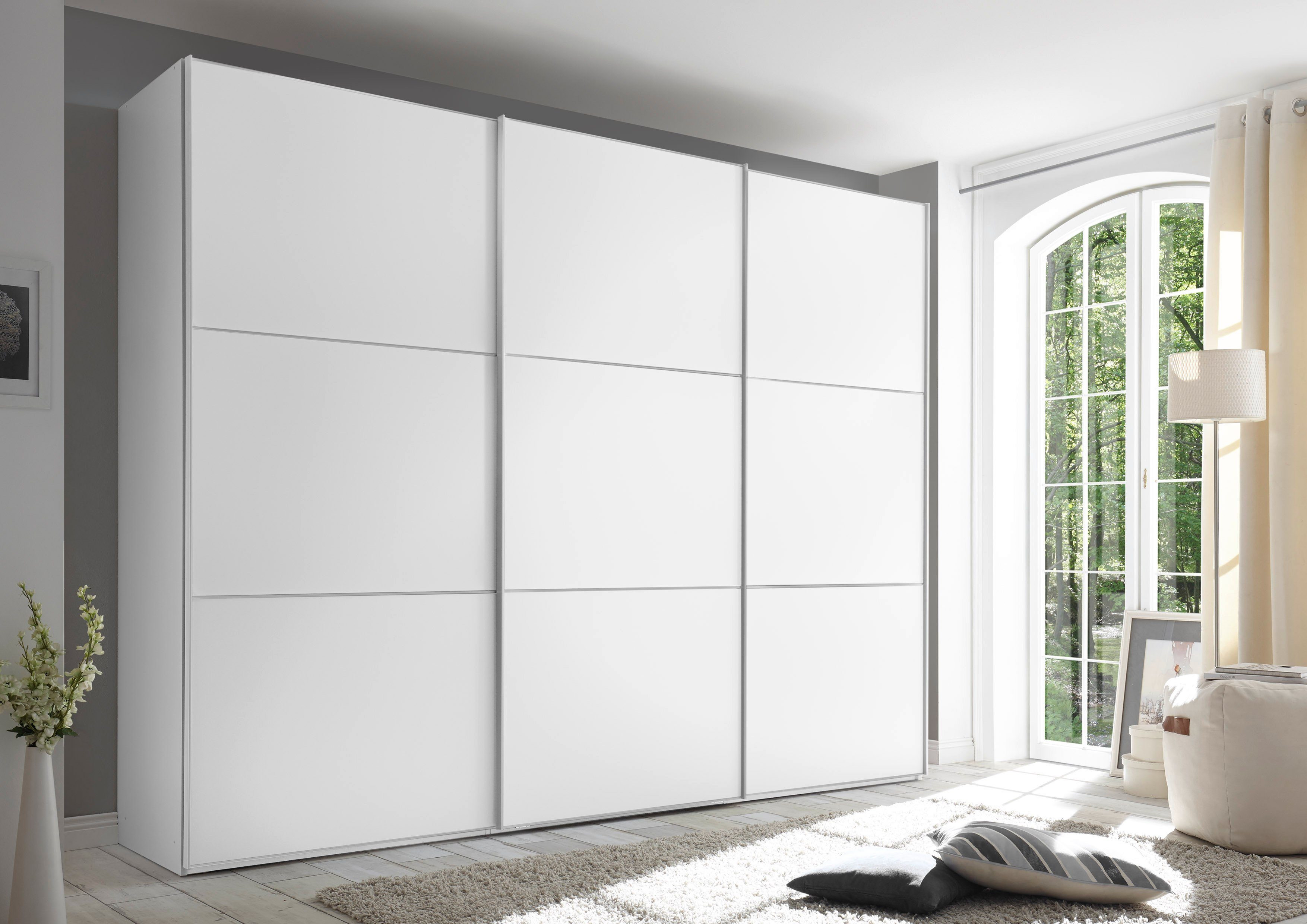 STAUD Schwebetürenschrank Includo, kurze Lieferzeit: "Premium Variante in Weiß in 249cm Breite" (3 Breiten (ca. 250, 280 oder 300cm), Höhe 222cm) 5-Jahre Herstellergarantie, langlebige Qualität made in Germany