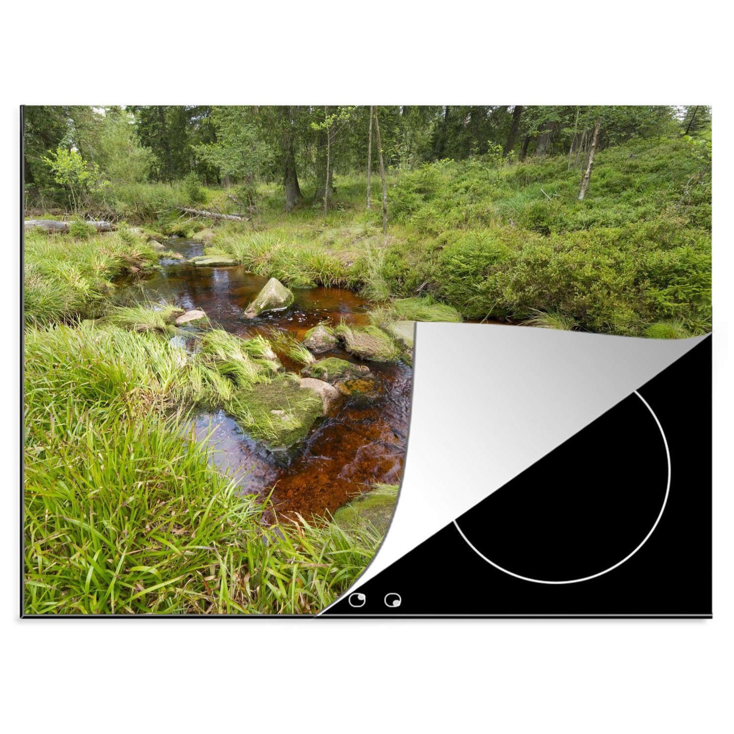 MuchoWow Herdblende-/Abdeckplatte Rot gefärbter Fluss im deutschen Nationalpark Harz, Vinyl, (1 tlg), 70x52 cm, Mobile Arbeitsfläche nutzbar, Ceranfeldabdeckung