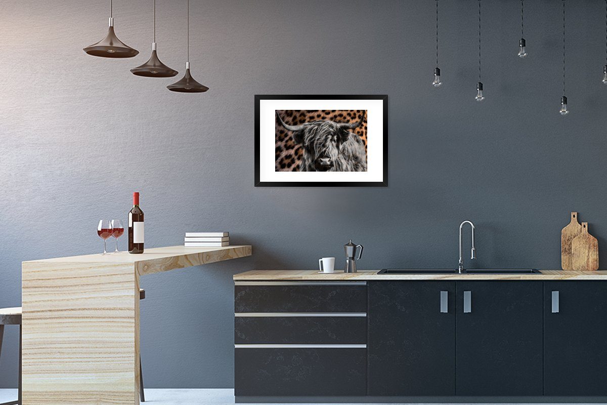 MuchoWow Poster Schottischer Highlander - Pantherdruck - Tiere, (1 St), mit Rahmen, Kunstdruck, Gerahmtes Poster, Schwarzem Bilderrahmen