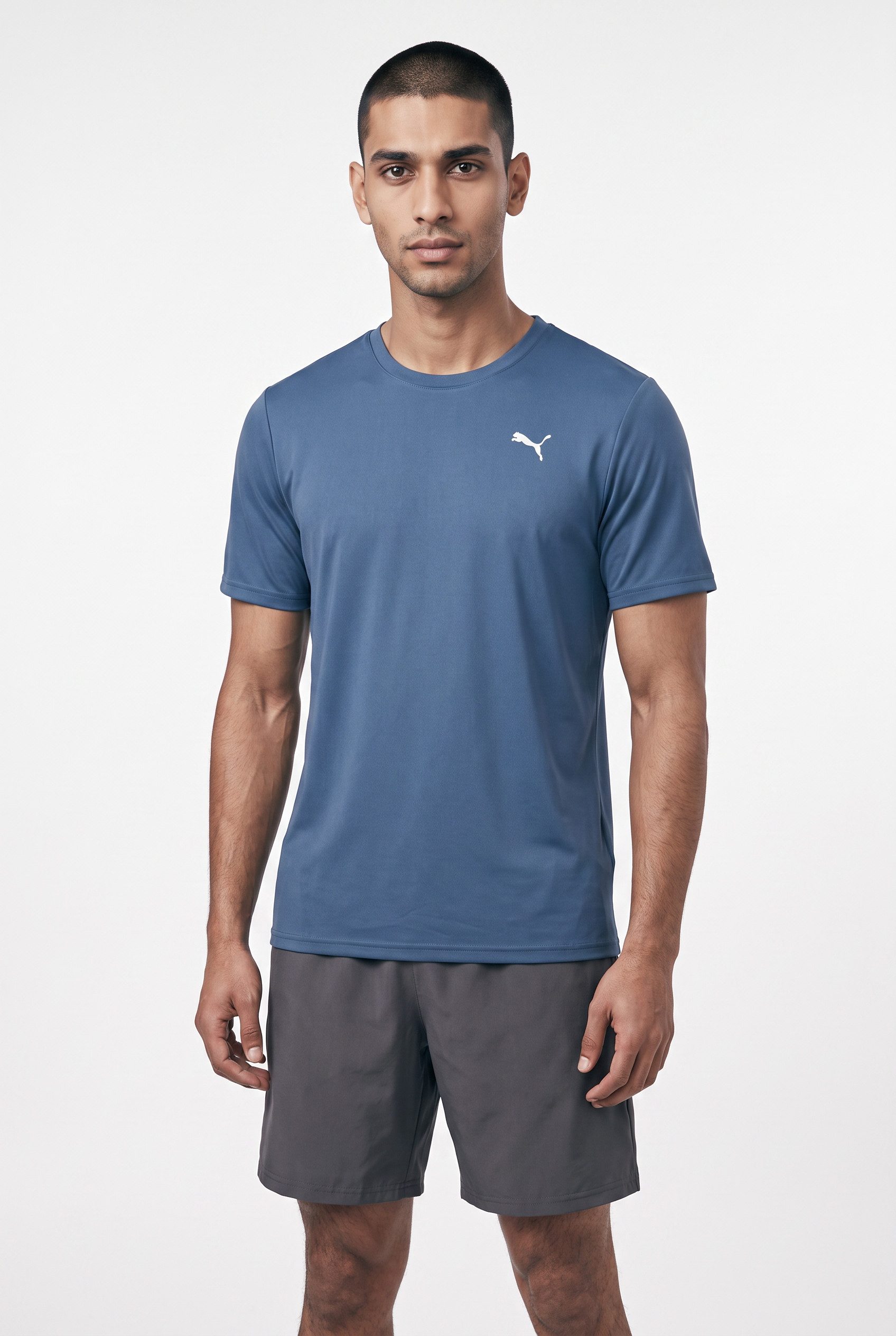PUMA Trainingsshirt M TAD ESSENTIALS SOLID CAT TEE LC SMALL CAT ergonomischer Schnitt, Kurzarm, Trainings-T-Shirt