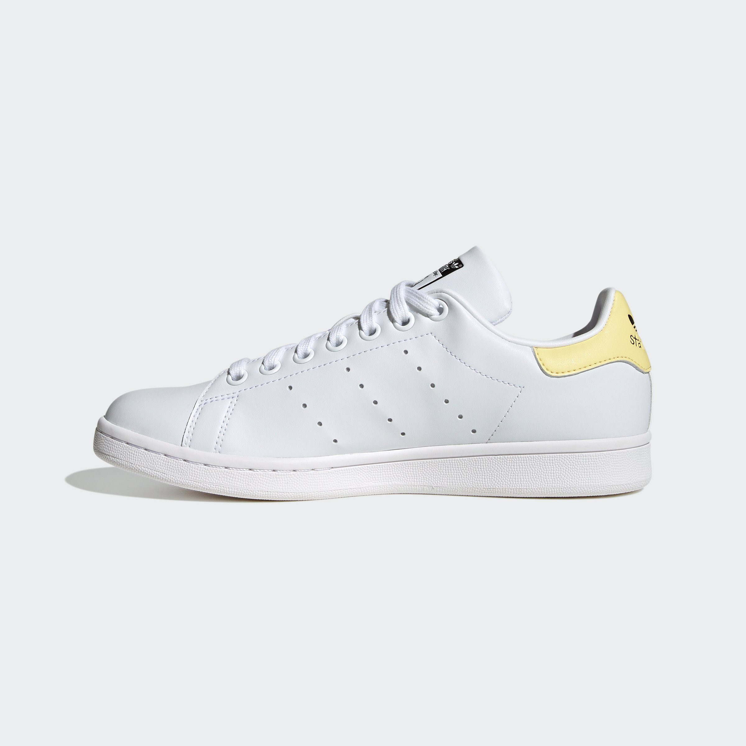 adidas Yellow Black Sneaker White Almost / / STAN Core Originals Cloud SMITH