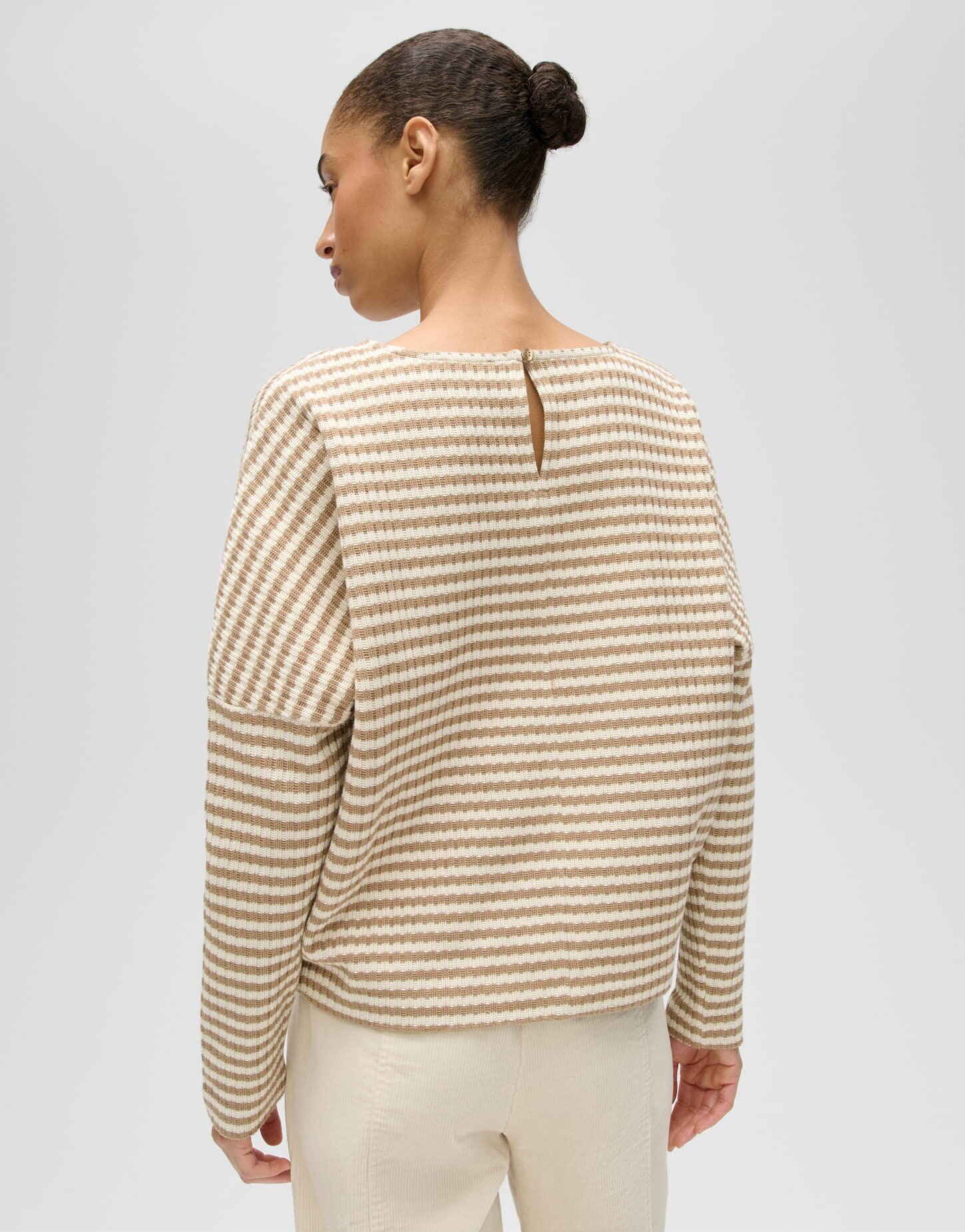 OPUS Sweatshirt GRESH in Strickoptik Lockere Passform, schmal zulaufender Schnitt, überschnittene Schulter – Bild 3 von 5
