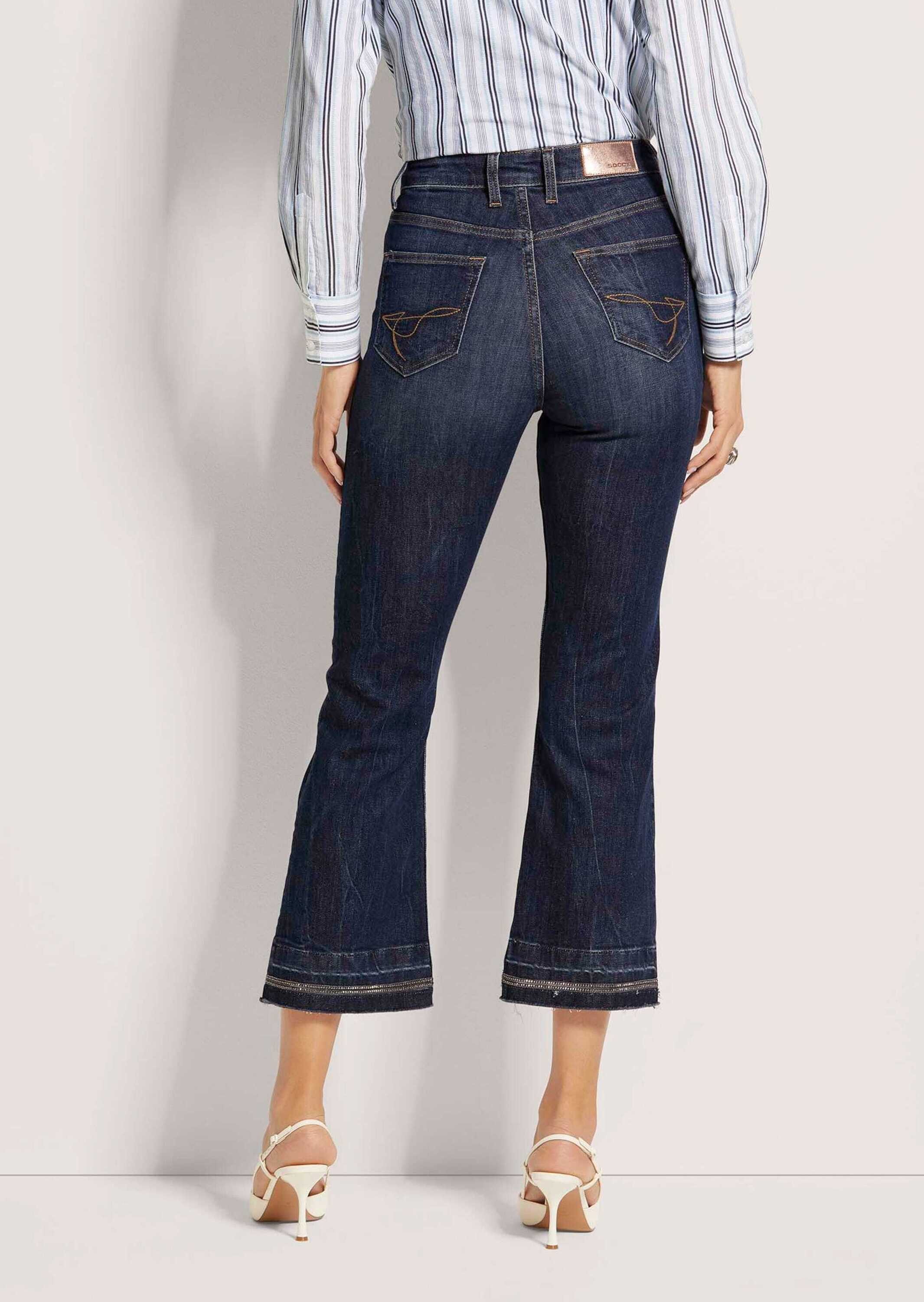 MADELEINE Gerade Jeans Ausgestellte Jeans mit Strass-Deko und Fransen