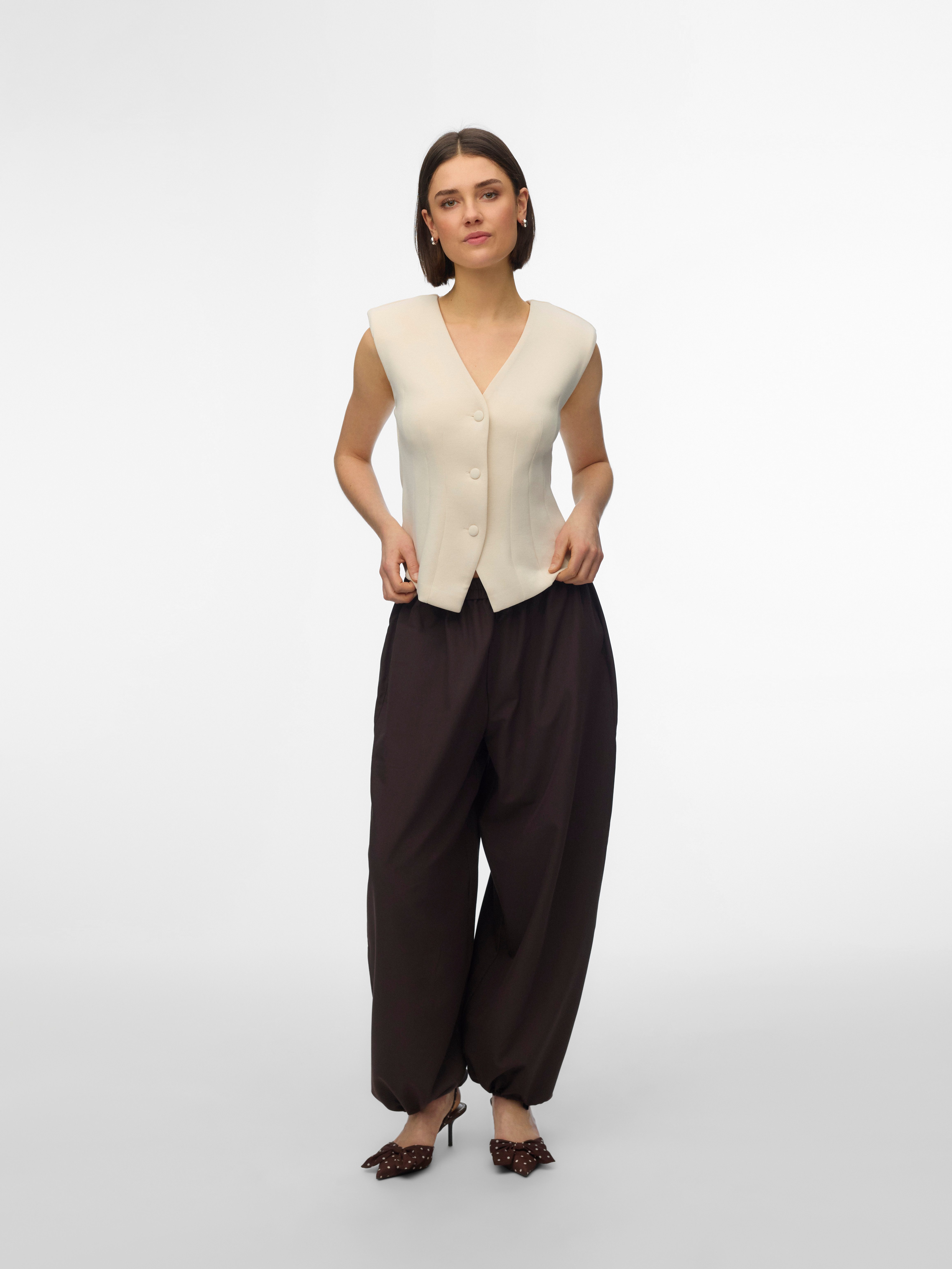 Vero Moda Jerseyweste VMSCARLET SL FITTED TOP JRS EXP Materialmix mit Stretch, regular fit