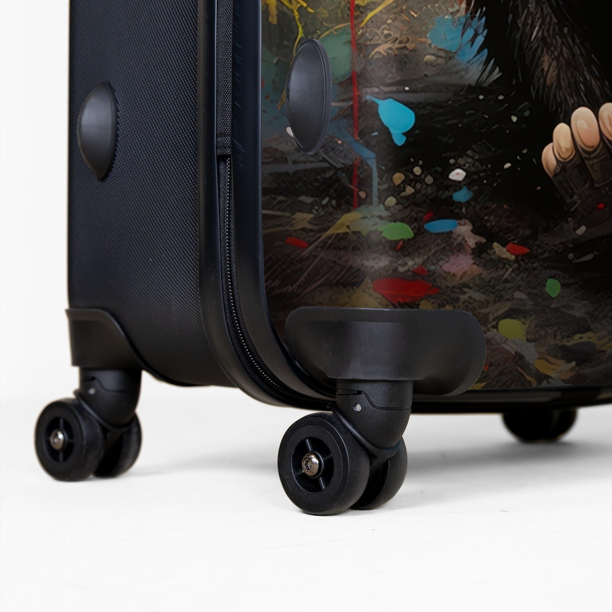 NoBoringSuitcases.com© Hartschalen-Trolley Schimpanse vor einer Graffiti-Wand 77 cm - 98 L, 8 Rollen, Großer Reisetasche mit Rollen für 30kg, Kinderkoffer