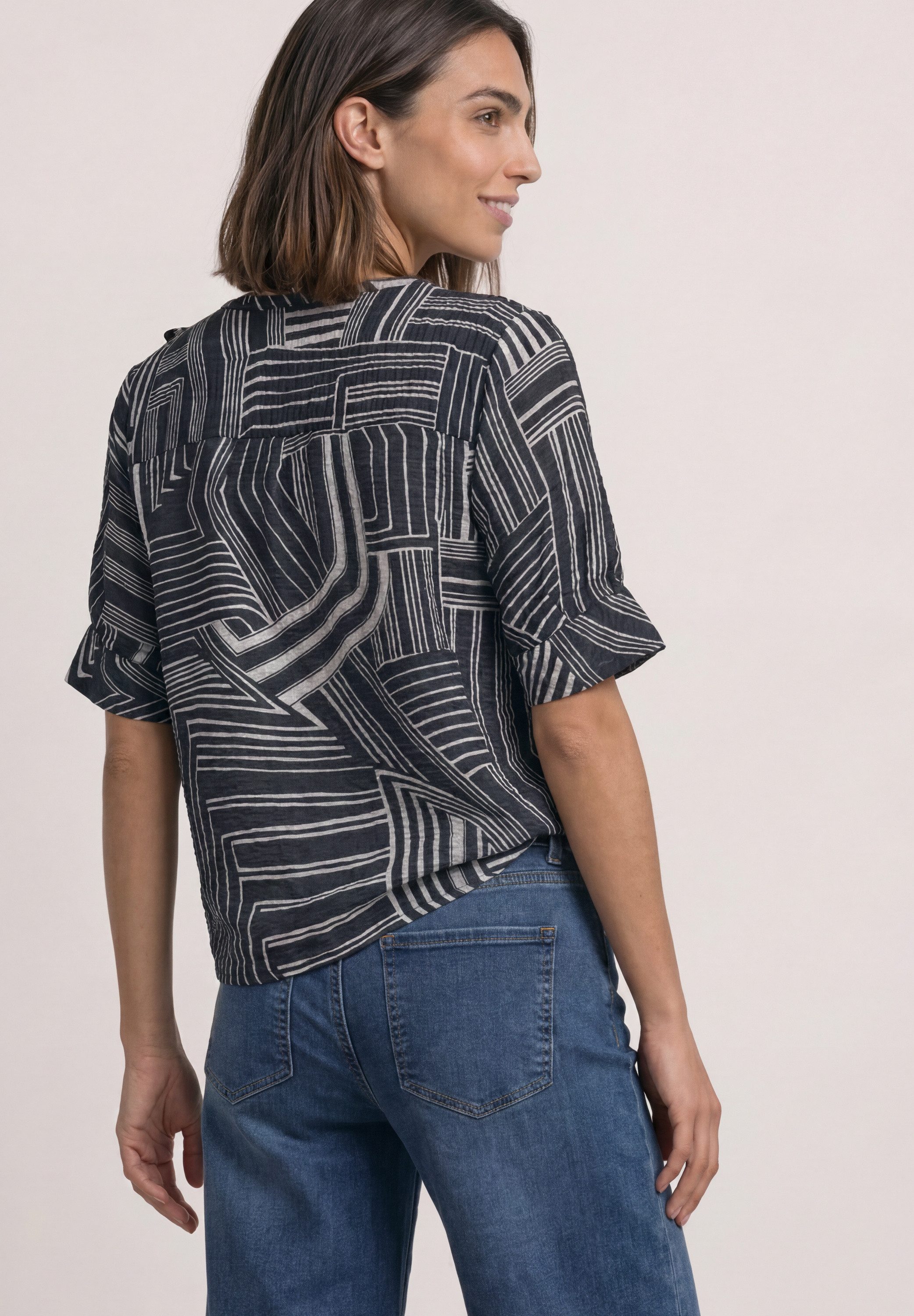 STREET ONE Kurzarmbluse Kurzarm Tunika-Sommerbluse mit grafischem Muster – Bild 2 von 5