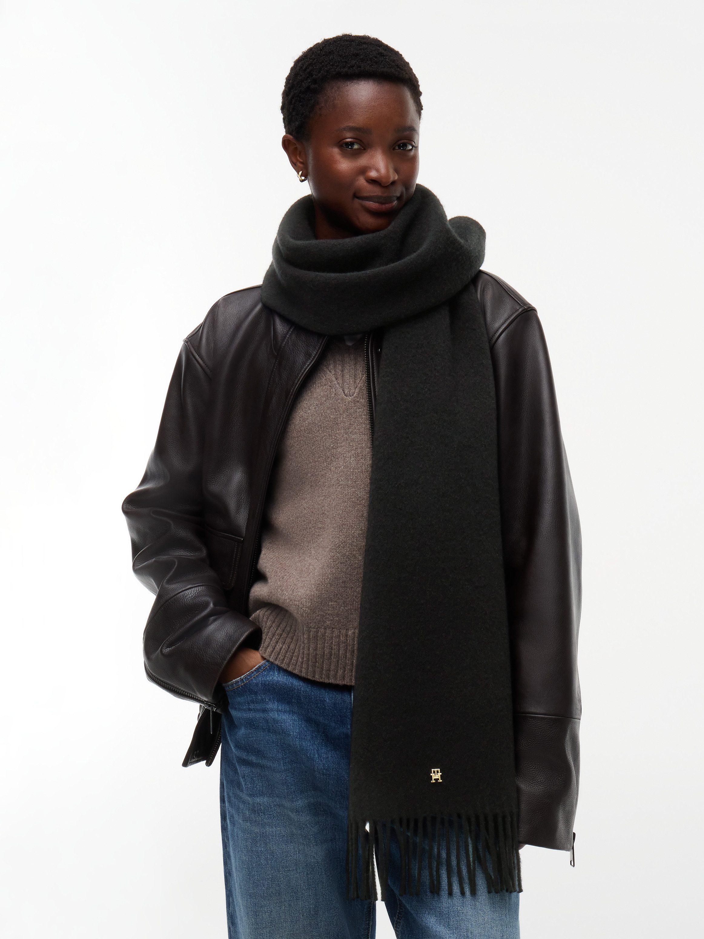 Tommy Hilfiger Schal TH ELEVATED CHIC WOVEN, aus reiner Wolle, mit Fransen