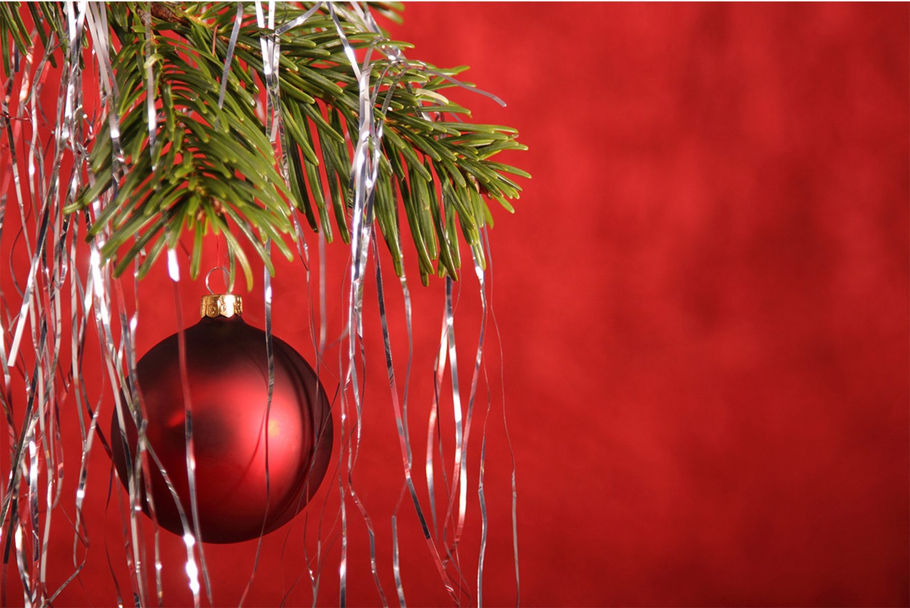 RIFFELMACHER & WEINBERGER Weihnachtsbaumkugel Lametta Glatt 48cm - 300 Fäden, Glanz Silber