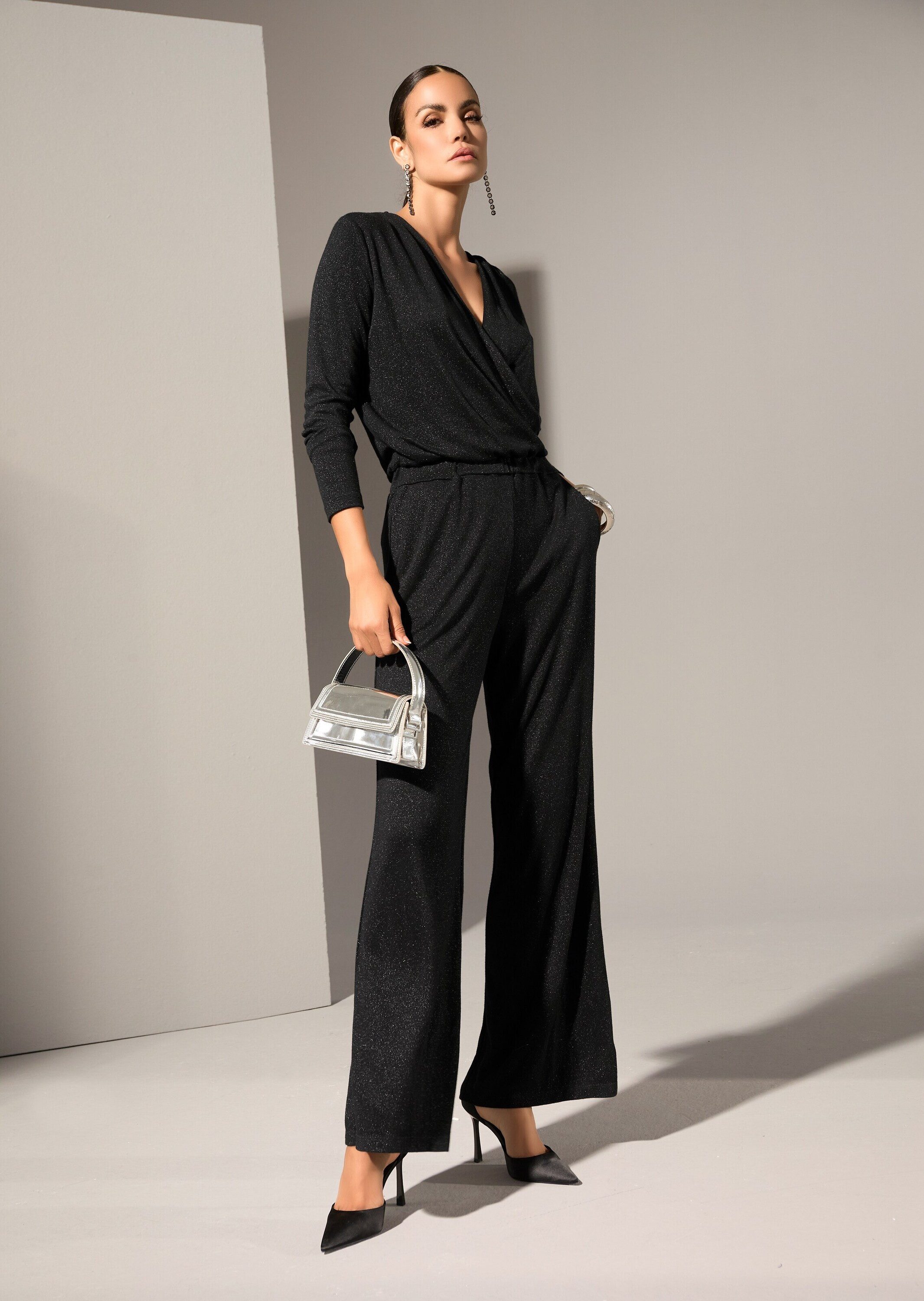 MADELEINE Jumpsuit Eleganter Damen-Jumpsuit mit Schimmer Wickel-Optik mit e günstig online kaufen