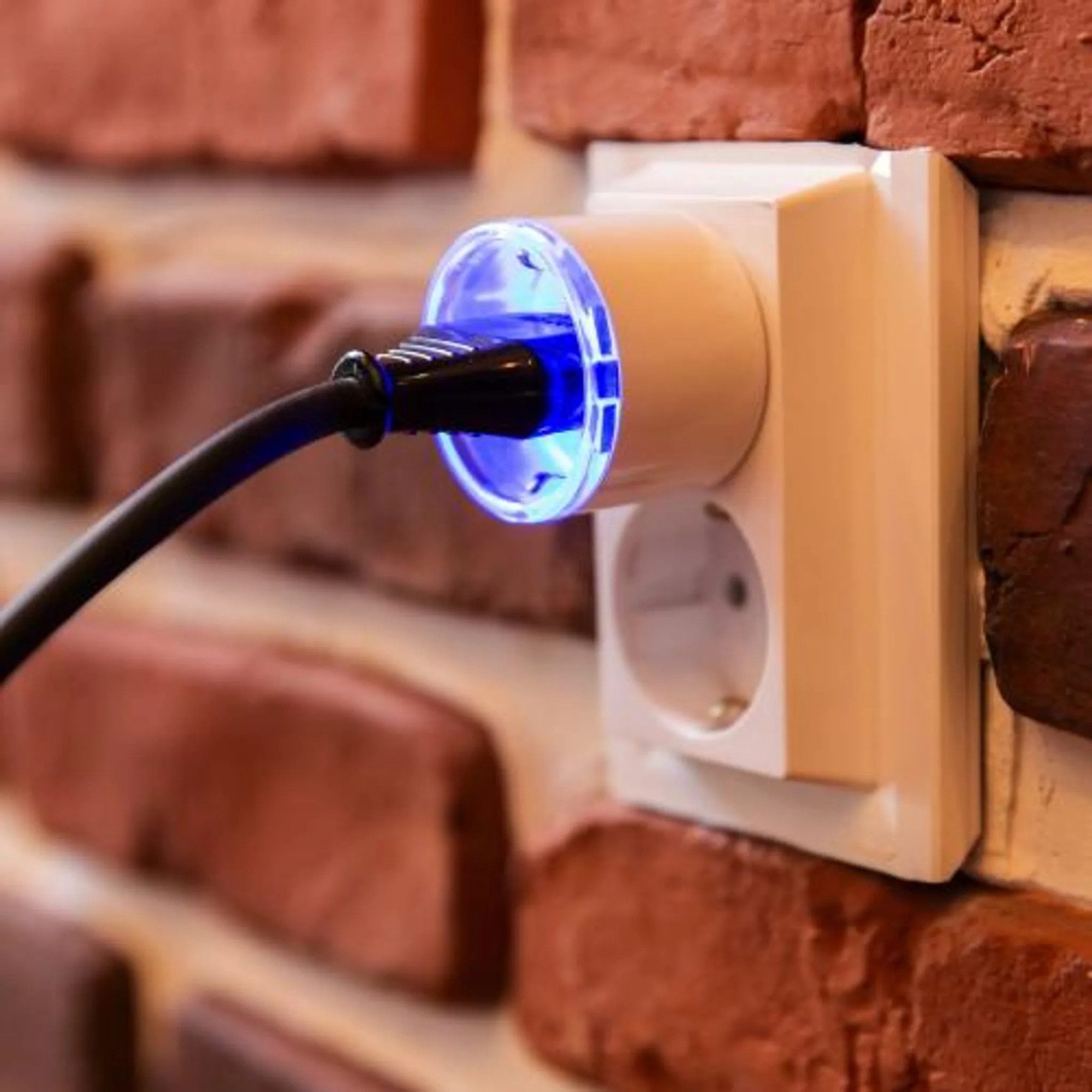 Shelly Plus Plug S Smart-Stecker, Smarter WLAN-Stecker mit Leistungsmessung