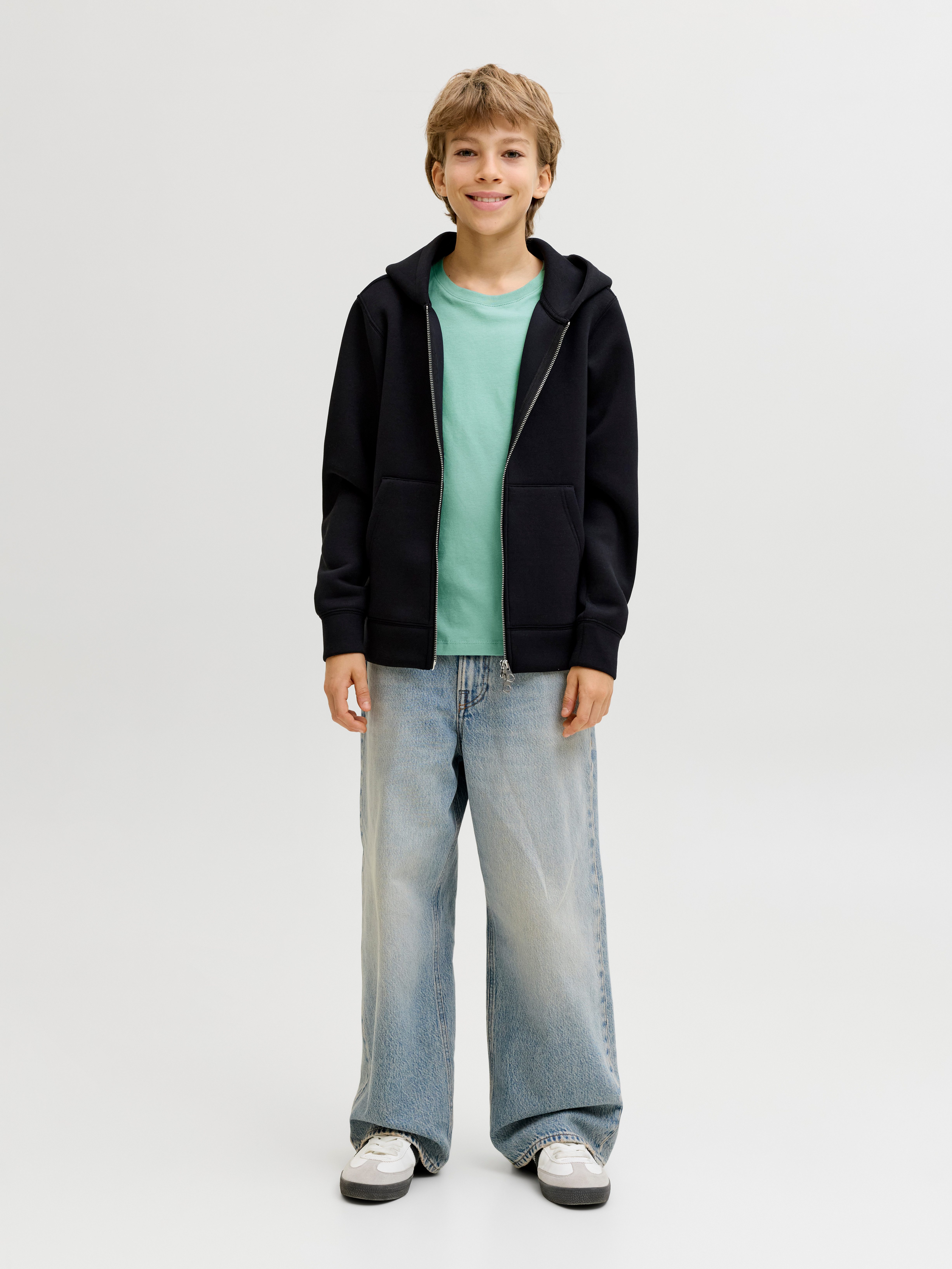 Jack & Jones Junior Rundhalsshirt JJEORGANIC figurbetont, atmungsaktiv, kombinierbar unifarben, casual, slim fit, Jersey, Rundhals