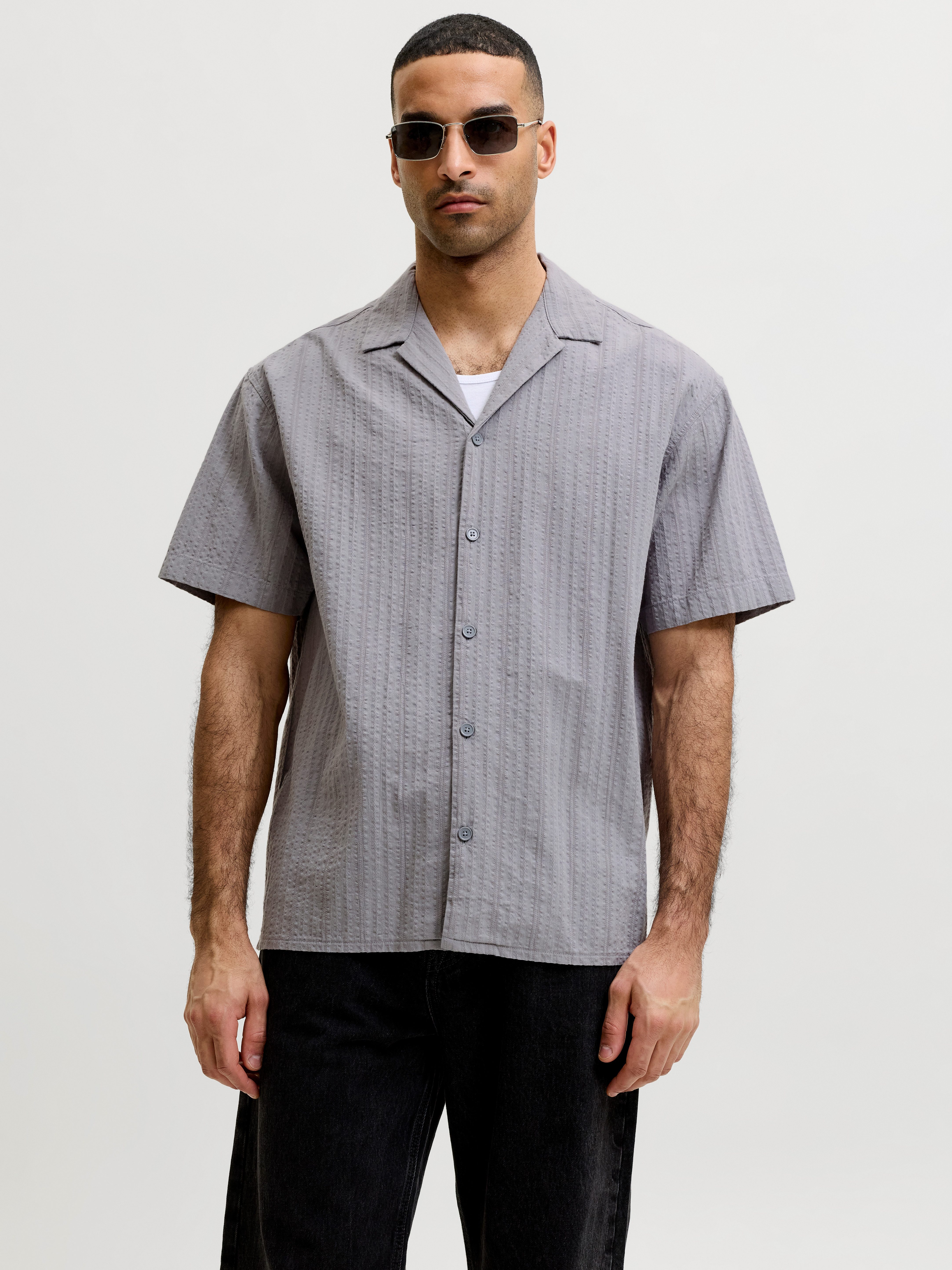 Jack & Jones Kurzarmhemd JJETYSON RESORT SHIRT SS SN mit Resort-Kragen