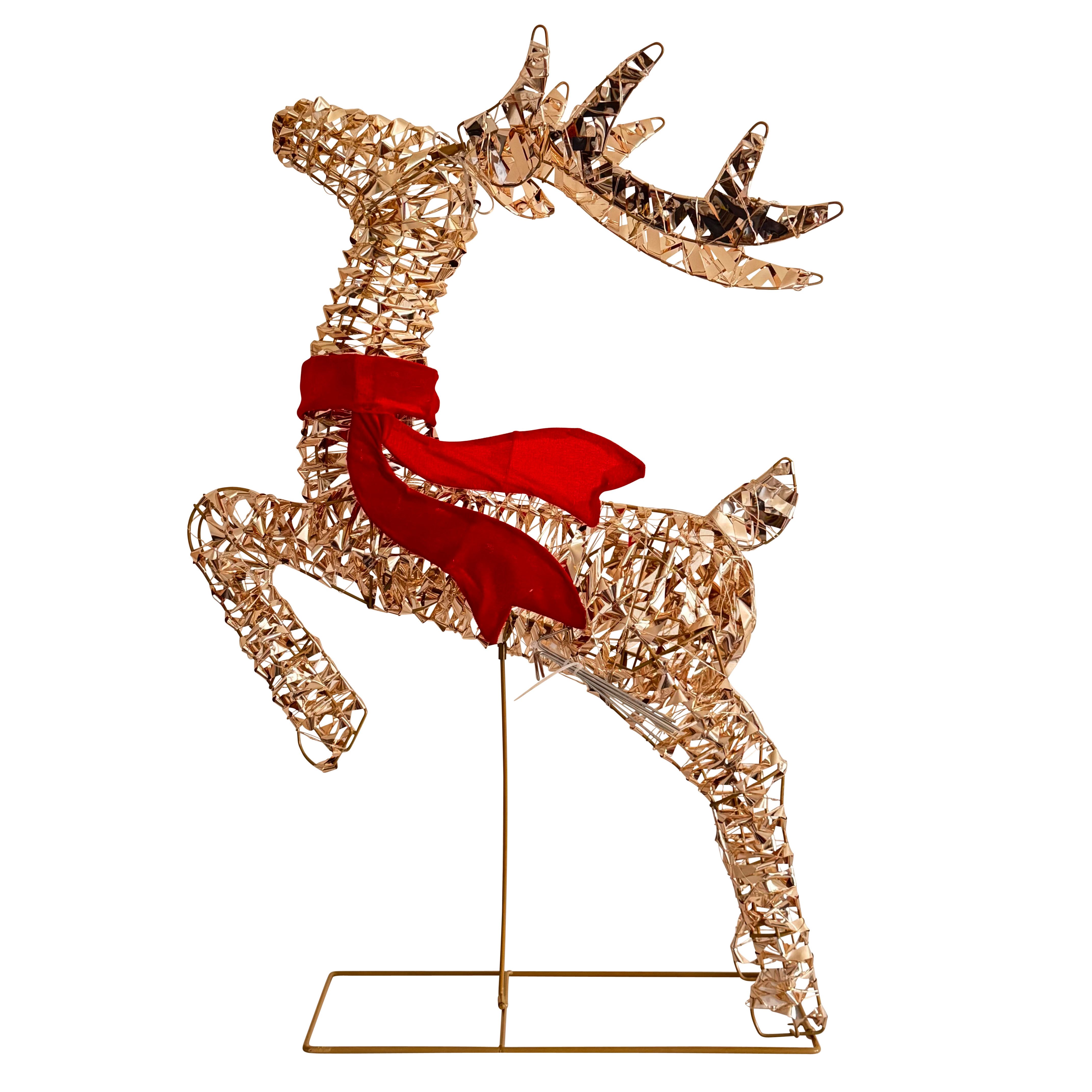 Online-Fuchs LED Dekofigur großer Hirsch mit Folie und LED-Lichterkette - Weihnachtsdeko outdoor, ruhiges Dauerleuchten oder Flasheffekt wählbar, 720 warmweiße LEDs, praktische 6-Stunden Timerfunktion - mit Netzkabel