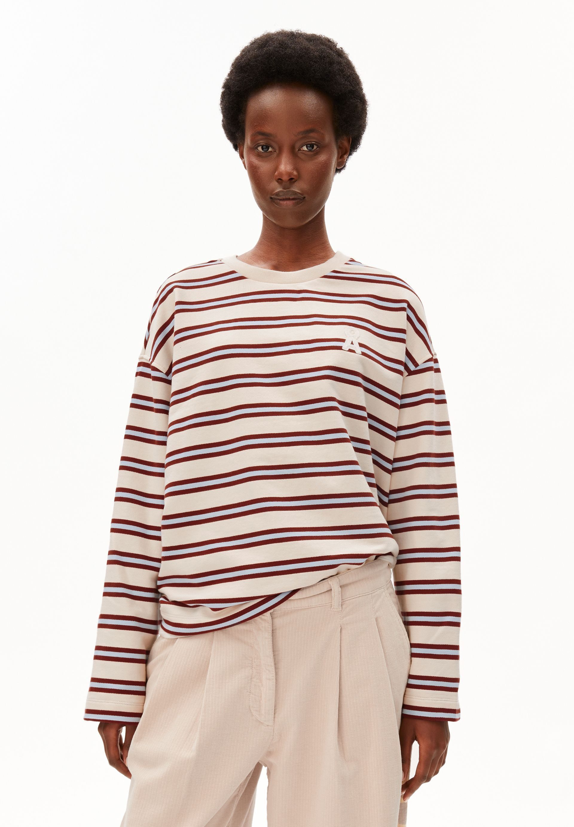 undyed-velvet red-soft blue