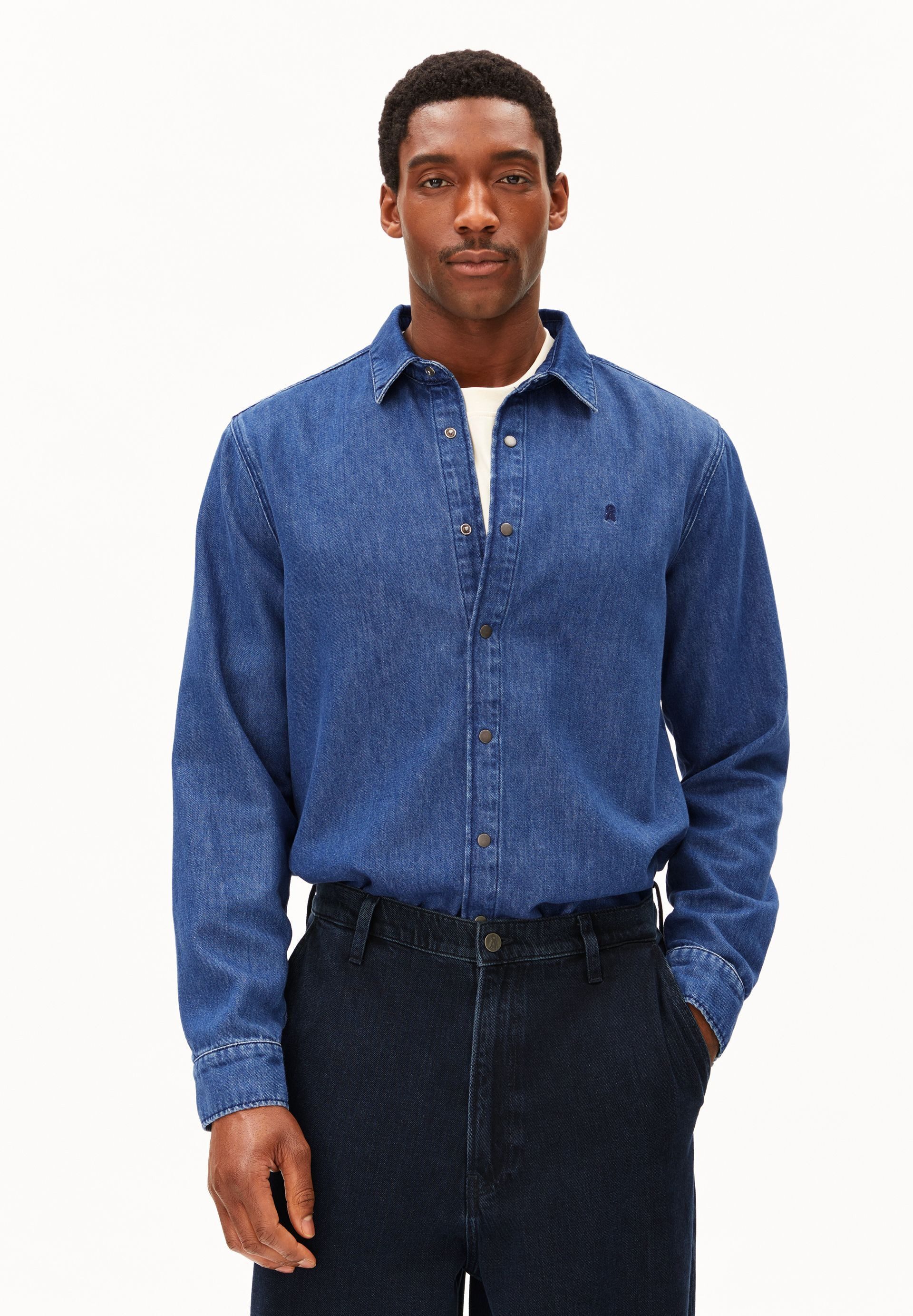Armedangels Langarmhemd CLASSIC Jeanshemd aus Bio-Baumwoll Mix (1-tlg., Regular Fit) Regular Fit