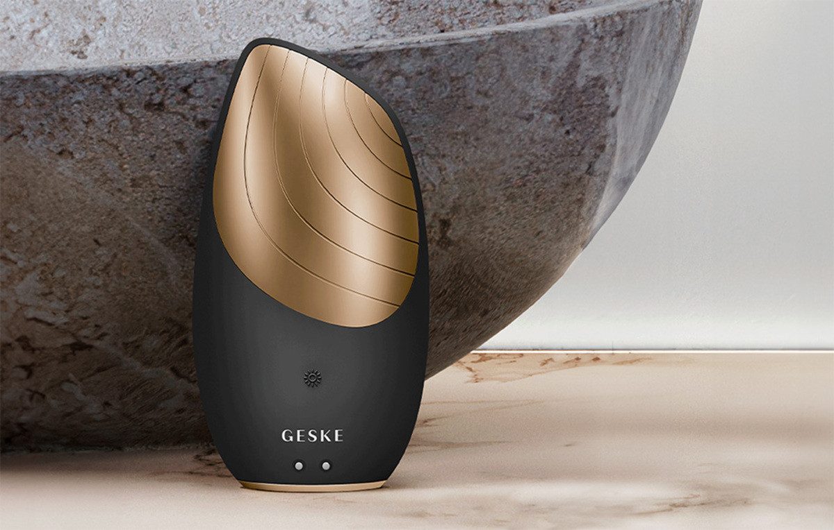 GESKE German Beauty Tech Massagegerät Geske 6in1 Sonic Thermo Gesichtsbürste mit App