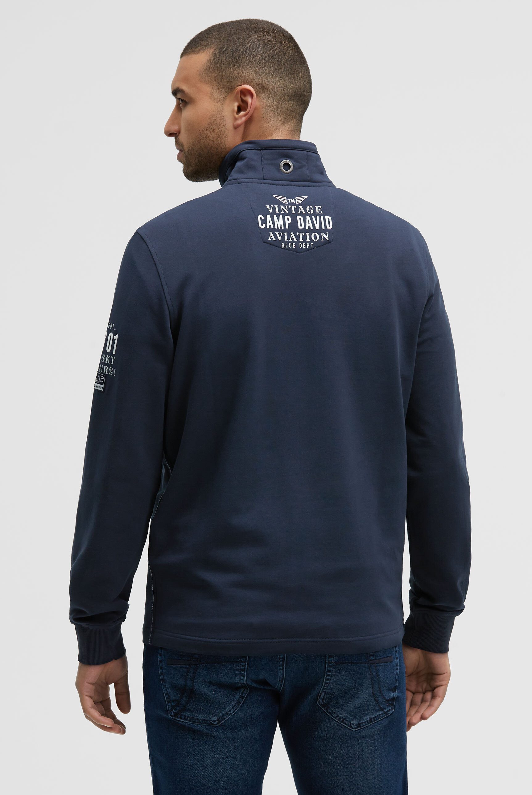 CAMP DAVID Sweater mit Kontrastnähten