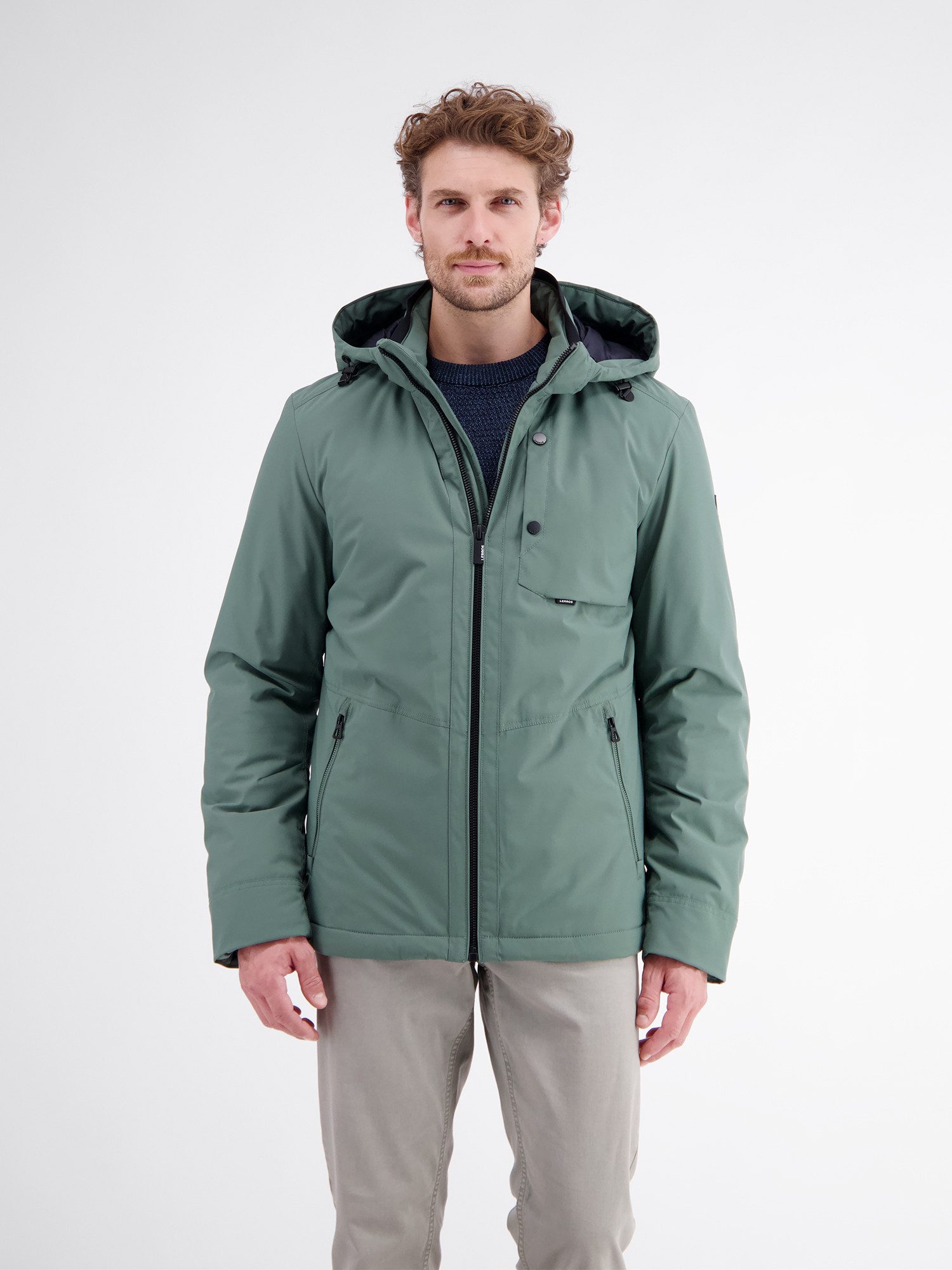 LERROS Outdoorjacke Sportive Jacke aus wind- und wasserabweisender Kunstfaser