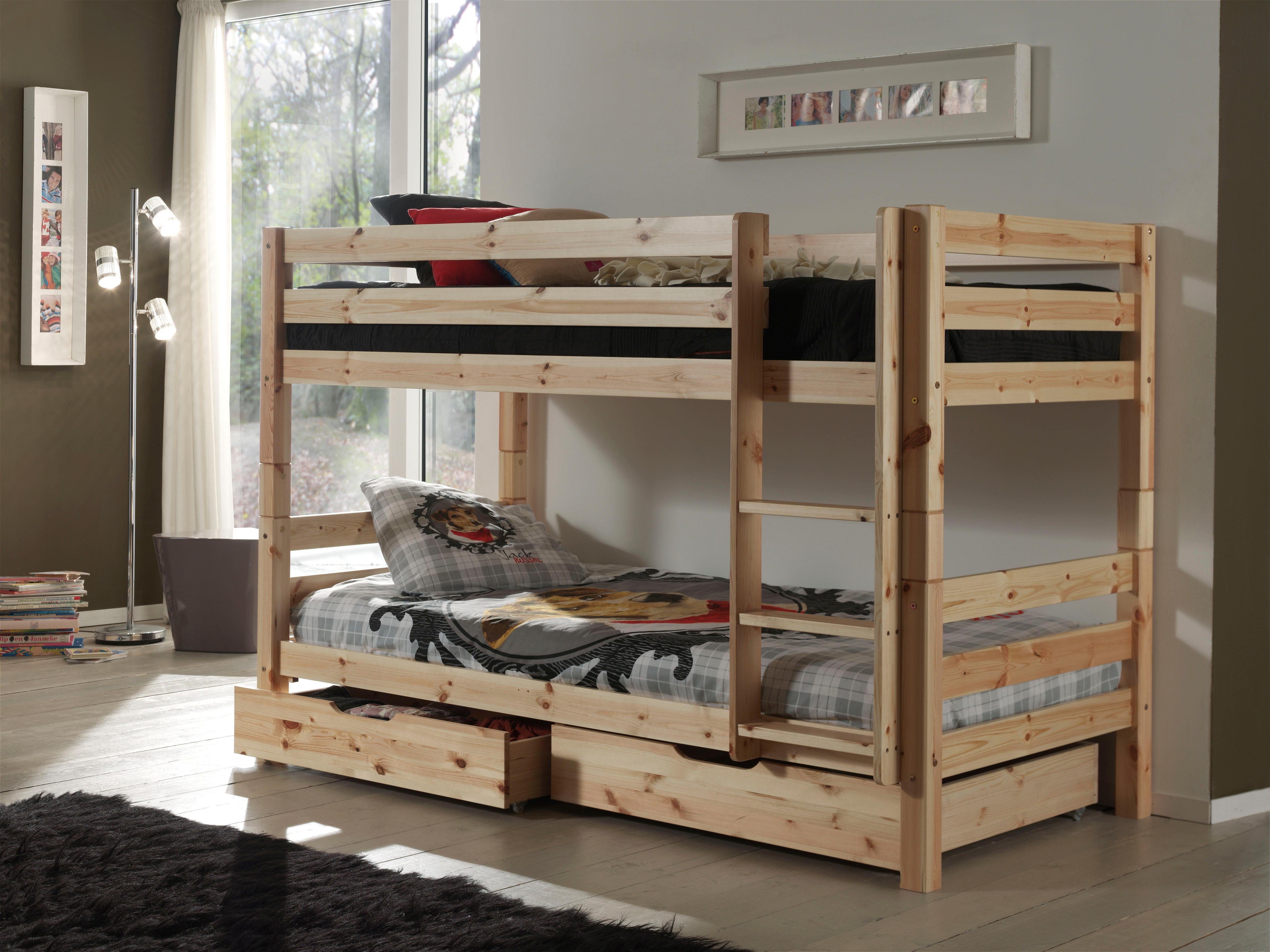 Vipack Etagenbett Pino, Kiefer massiv, sehr standfest, Made in Europe (B/H/T ca. 210x140x105cm, inkl. Rolllattenroste, Absturzschutz), inkl. Leiter und 2 Schubladen, wahlweise Ausf. Weiß oder Natur