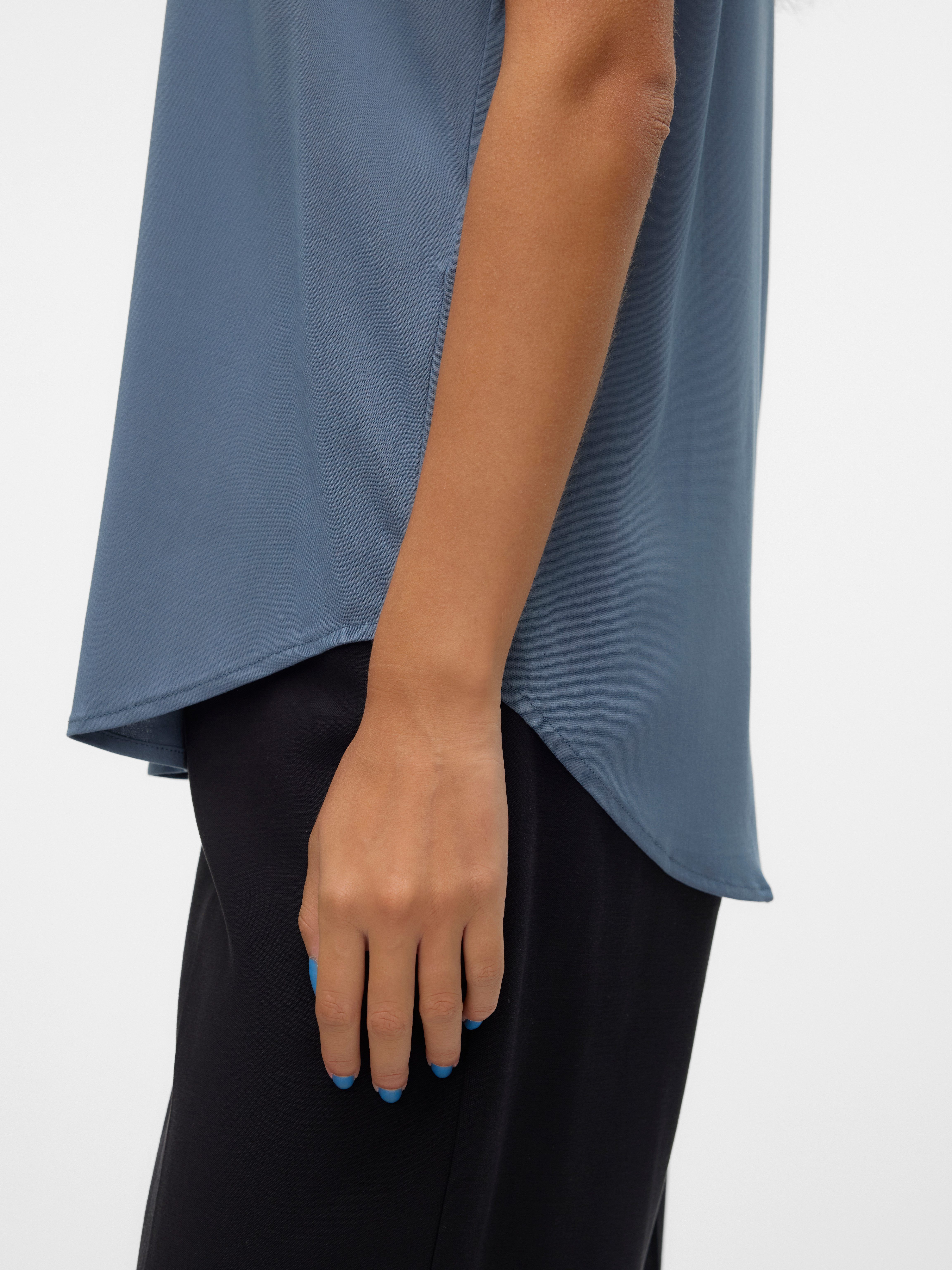 Vero Moda Blusenshirt VMBELLA SS TOP WVN GA NOOS Viskosemischung, abgerundeter Saum