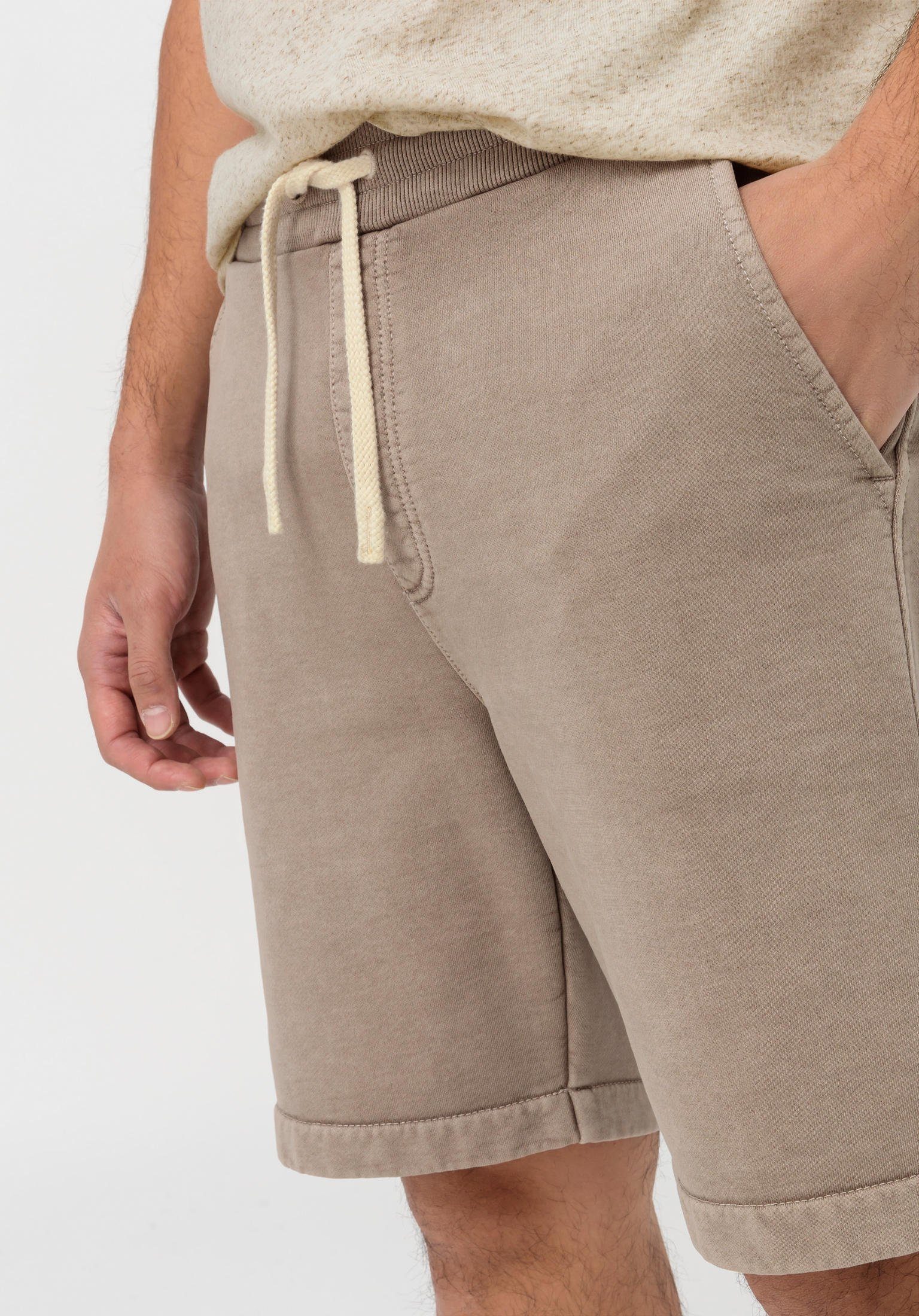 Bio-Baumwolle mineralgefärbt aus kieselgrau Hessnatur Sweatshorts reiner