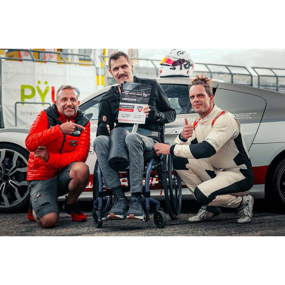 mydays Erlebnisgutschein Para Driving Templin (4+2 Runden), Adrenalin trifft pure Fahrkunst