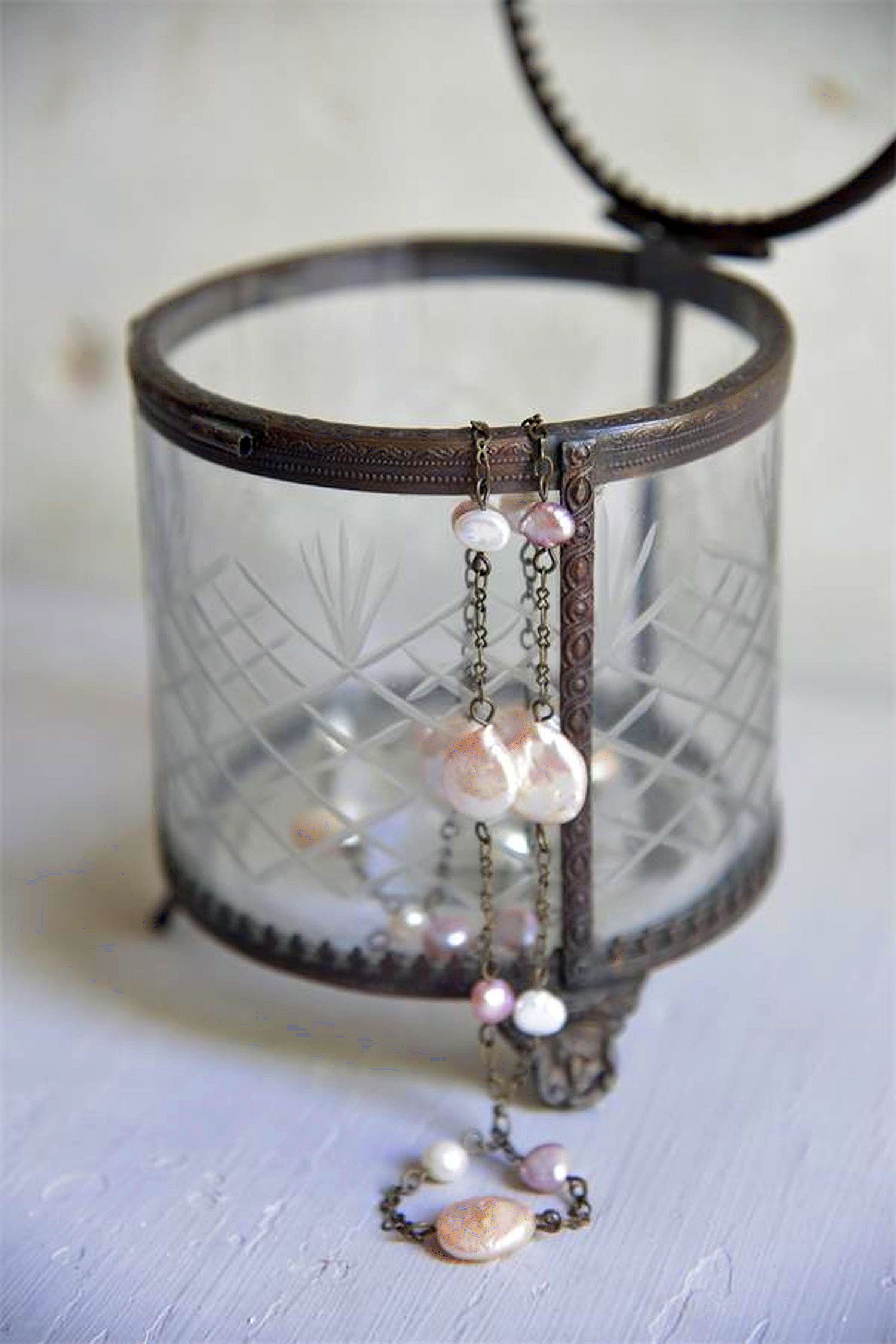 Jeanne d´Arc living Schmuckablage Hochwertiger Glasschrein Vintage Glas Messing Schmuckdose rund