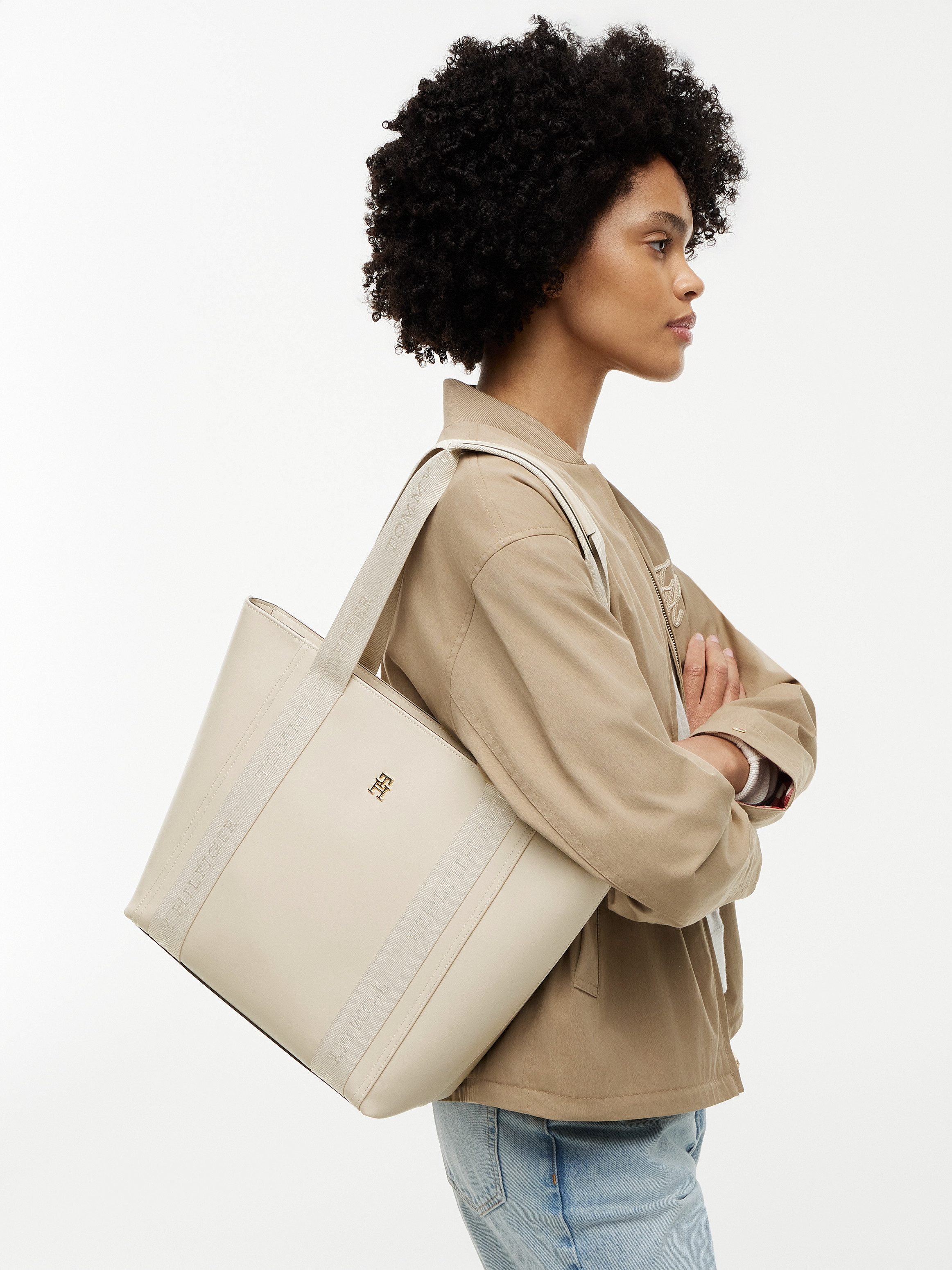 Tommy Hilfiger Tragetasche IM LATAM LOGO TOTE, Damen Schultertasche, Handtasche mit Logoschriftzug